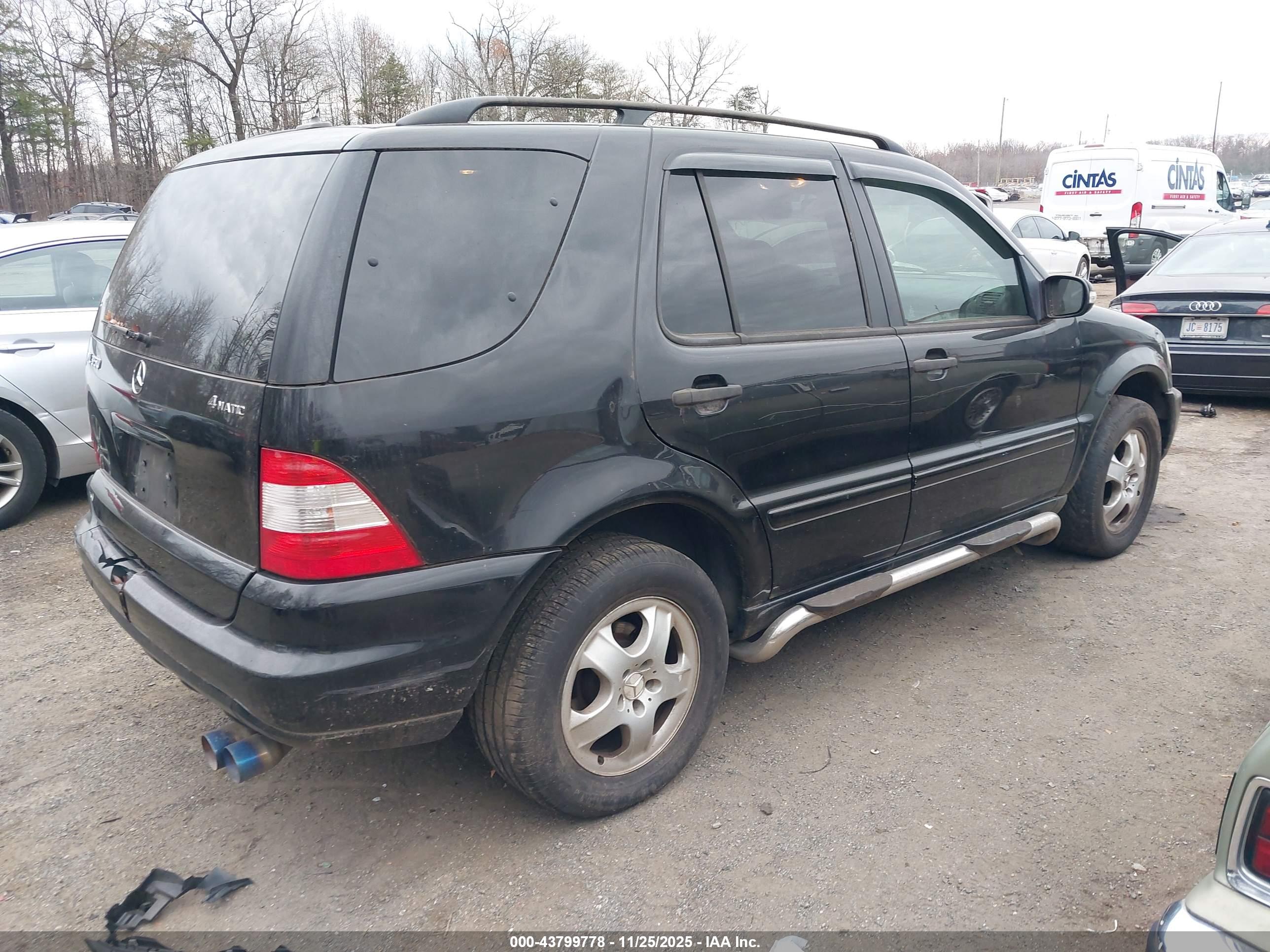 MERCEDES-BENZ ML image 4