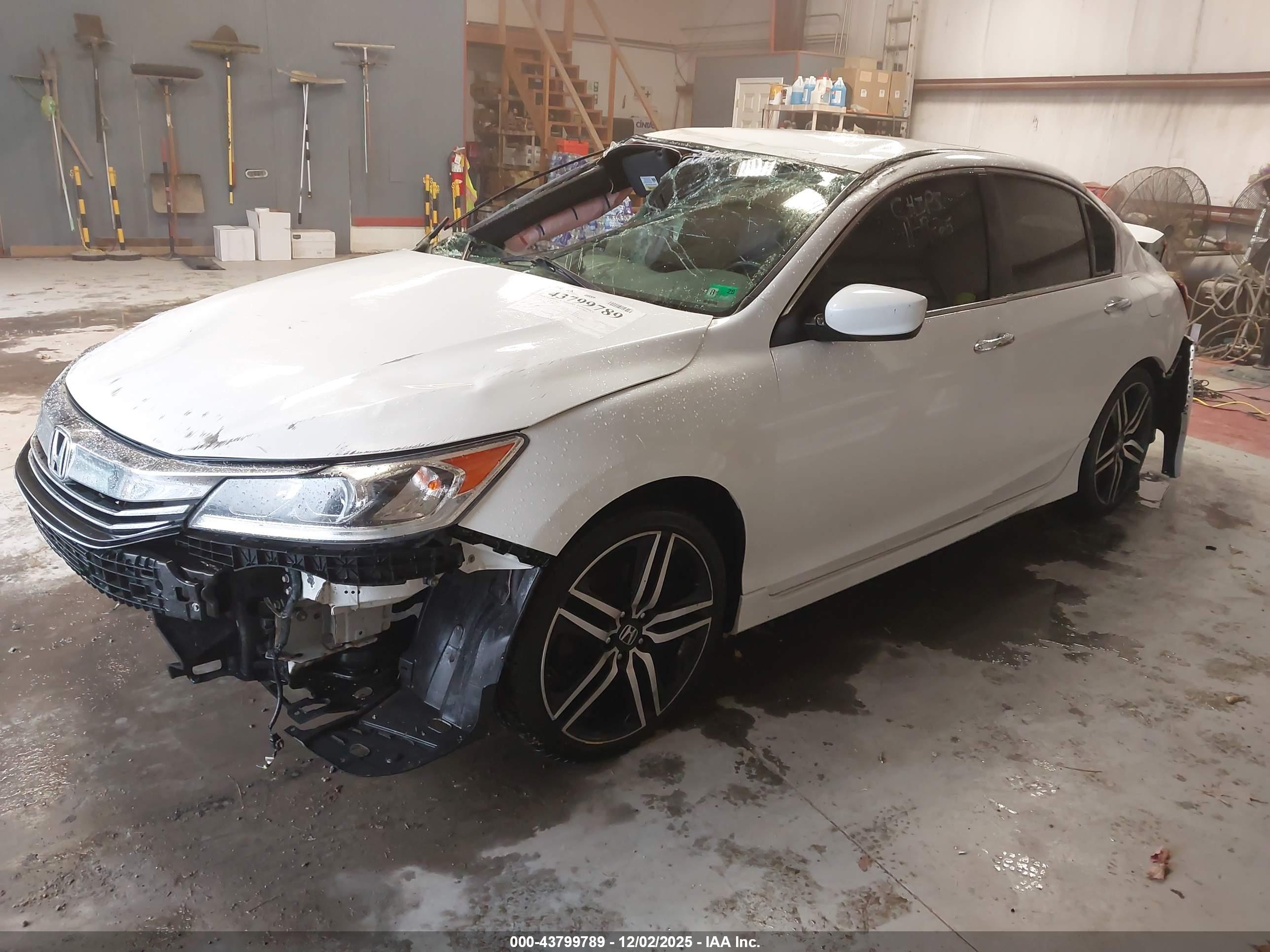 HONDA ACCORD image 2