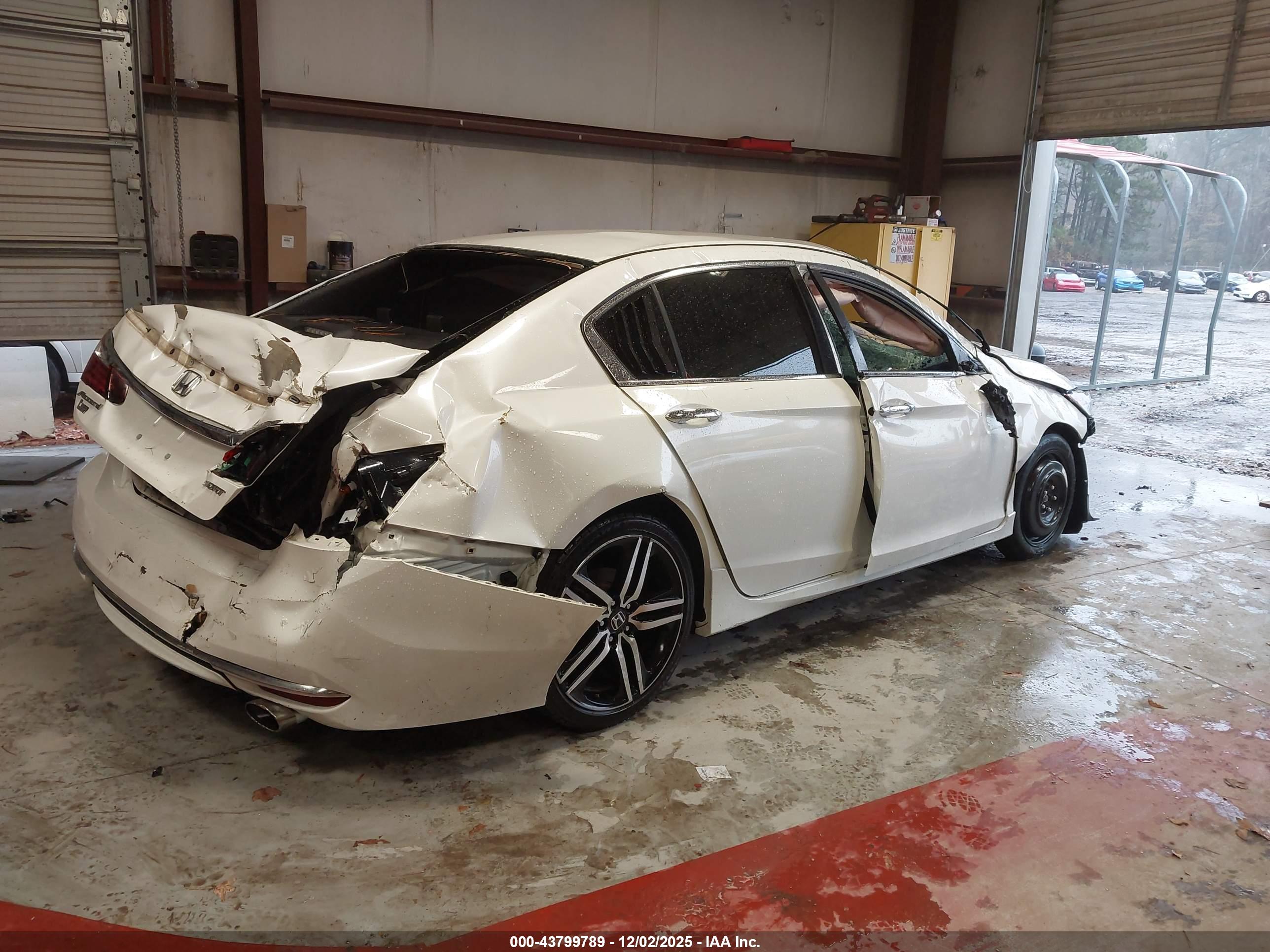HONDA ACCORD image 4