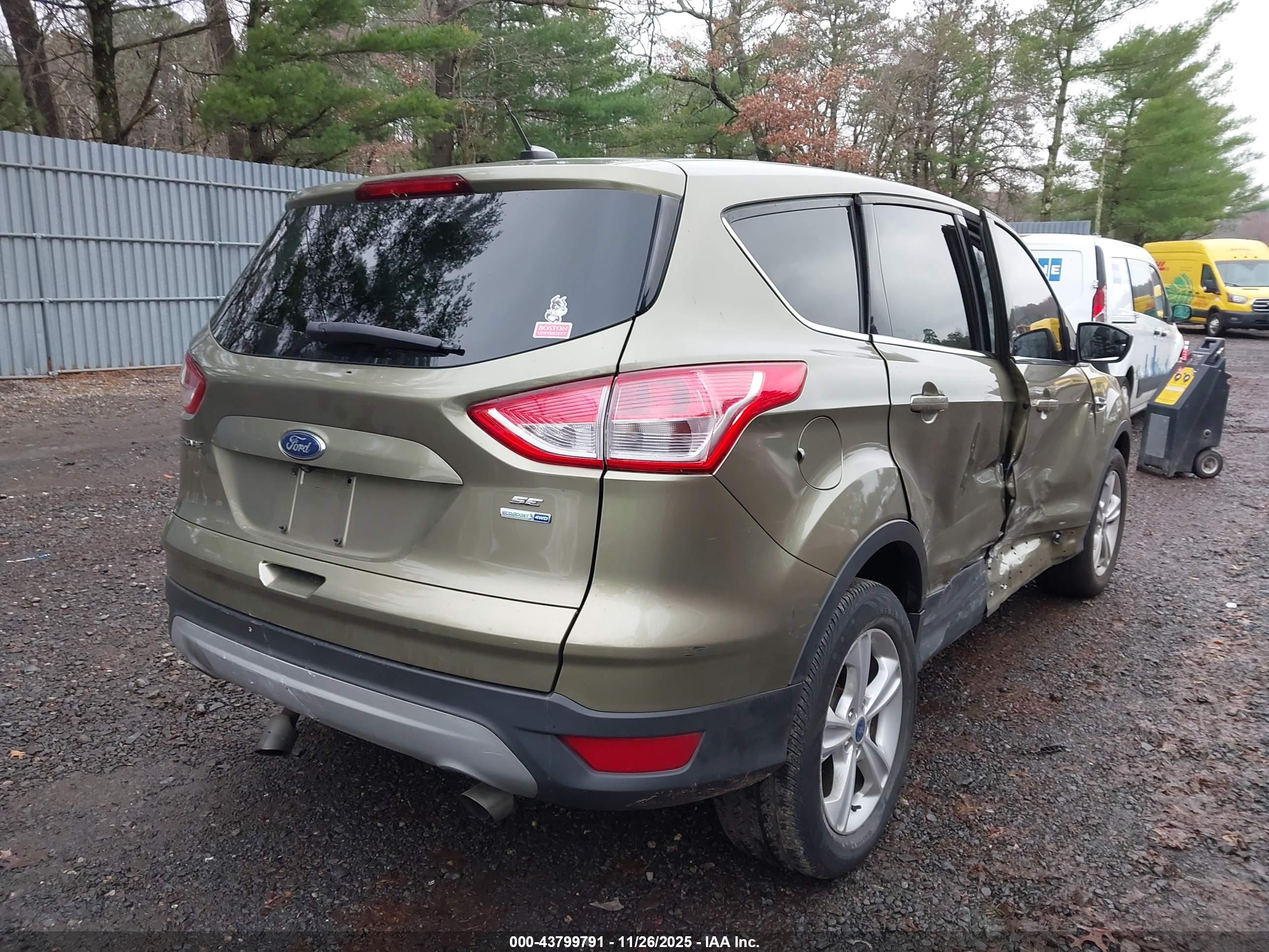 FORD ESCAPE image 4