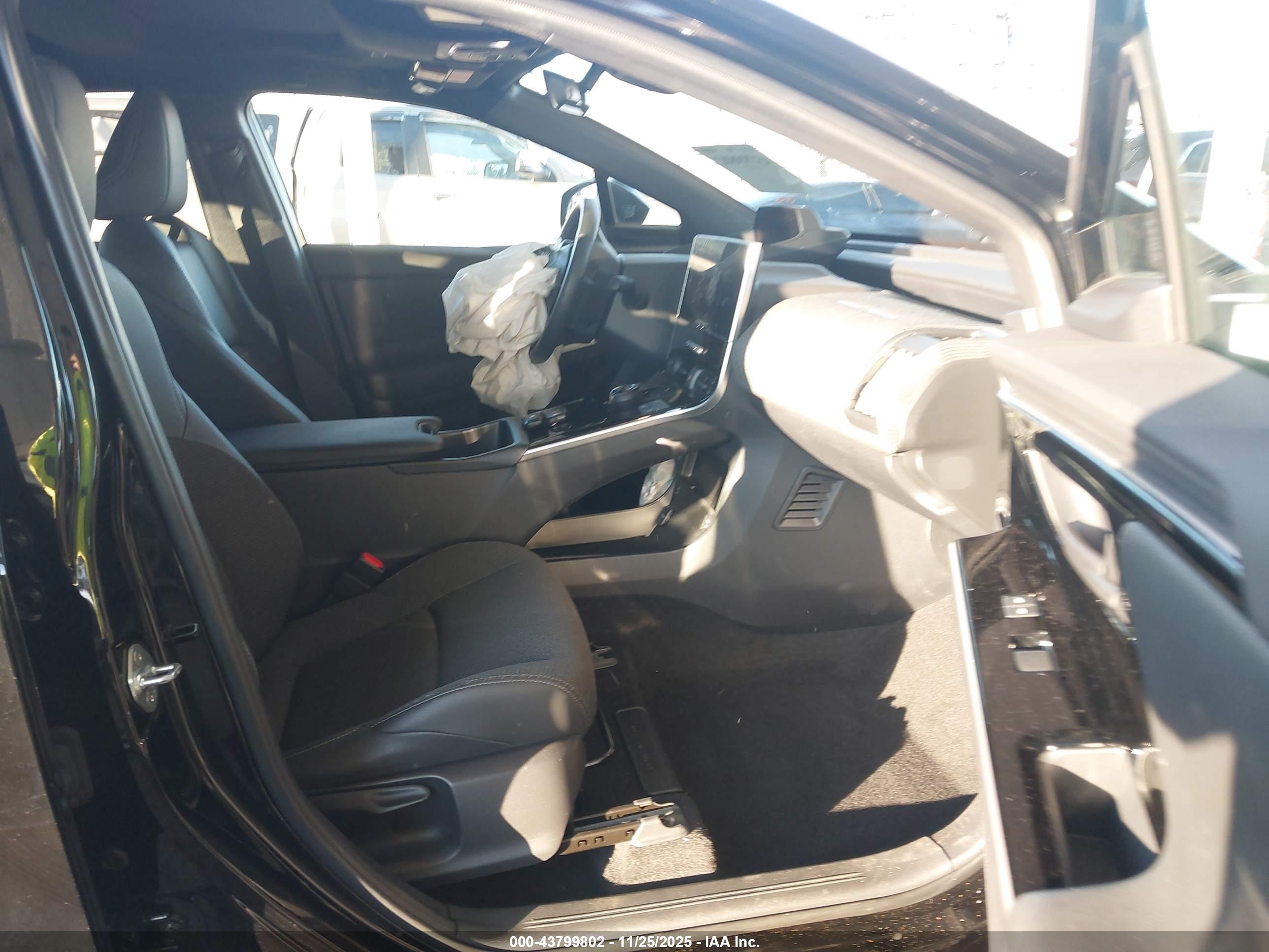TOYOTA BZ4X image 5