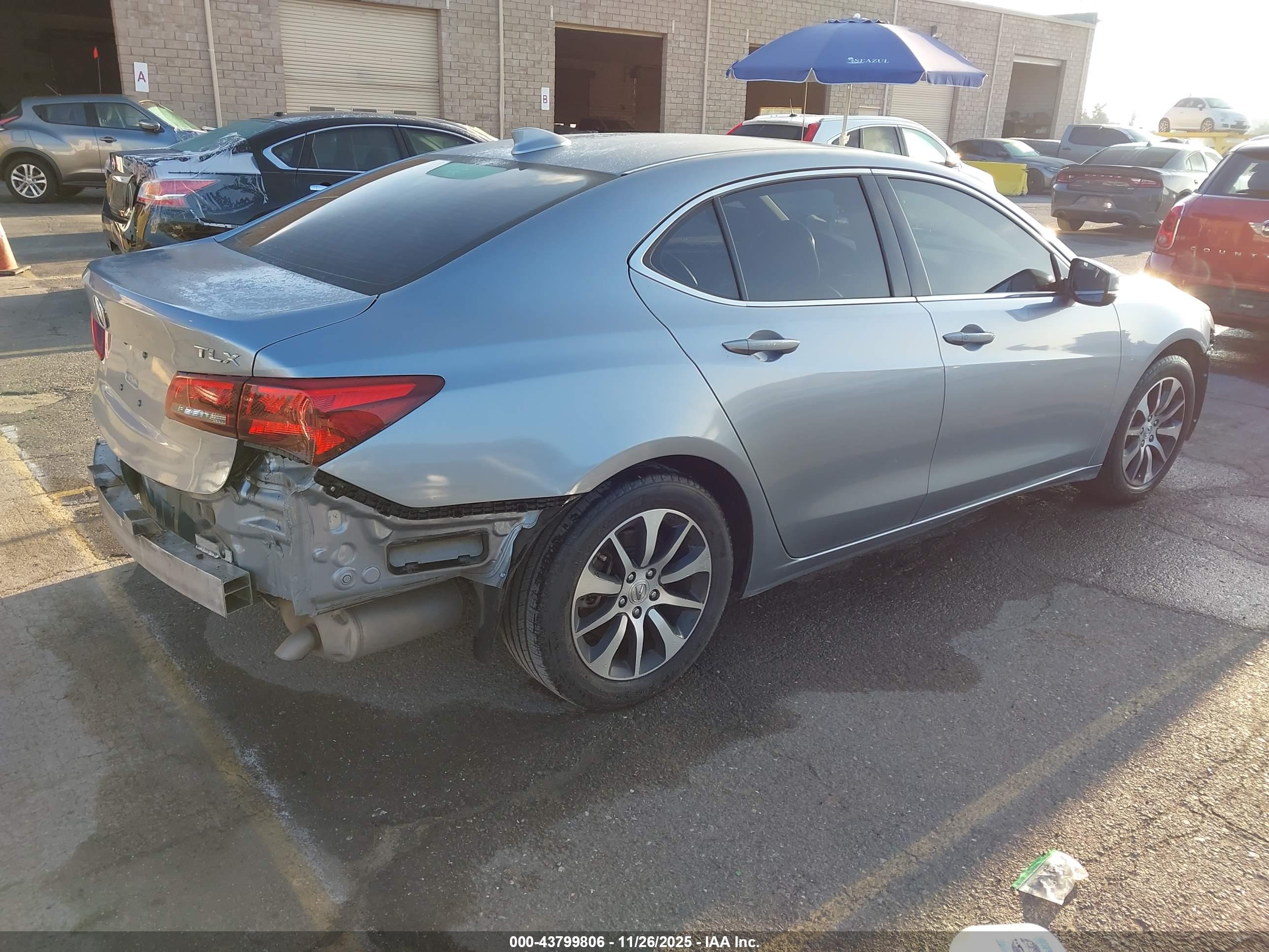 ACURA TLX image 4