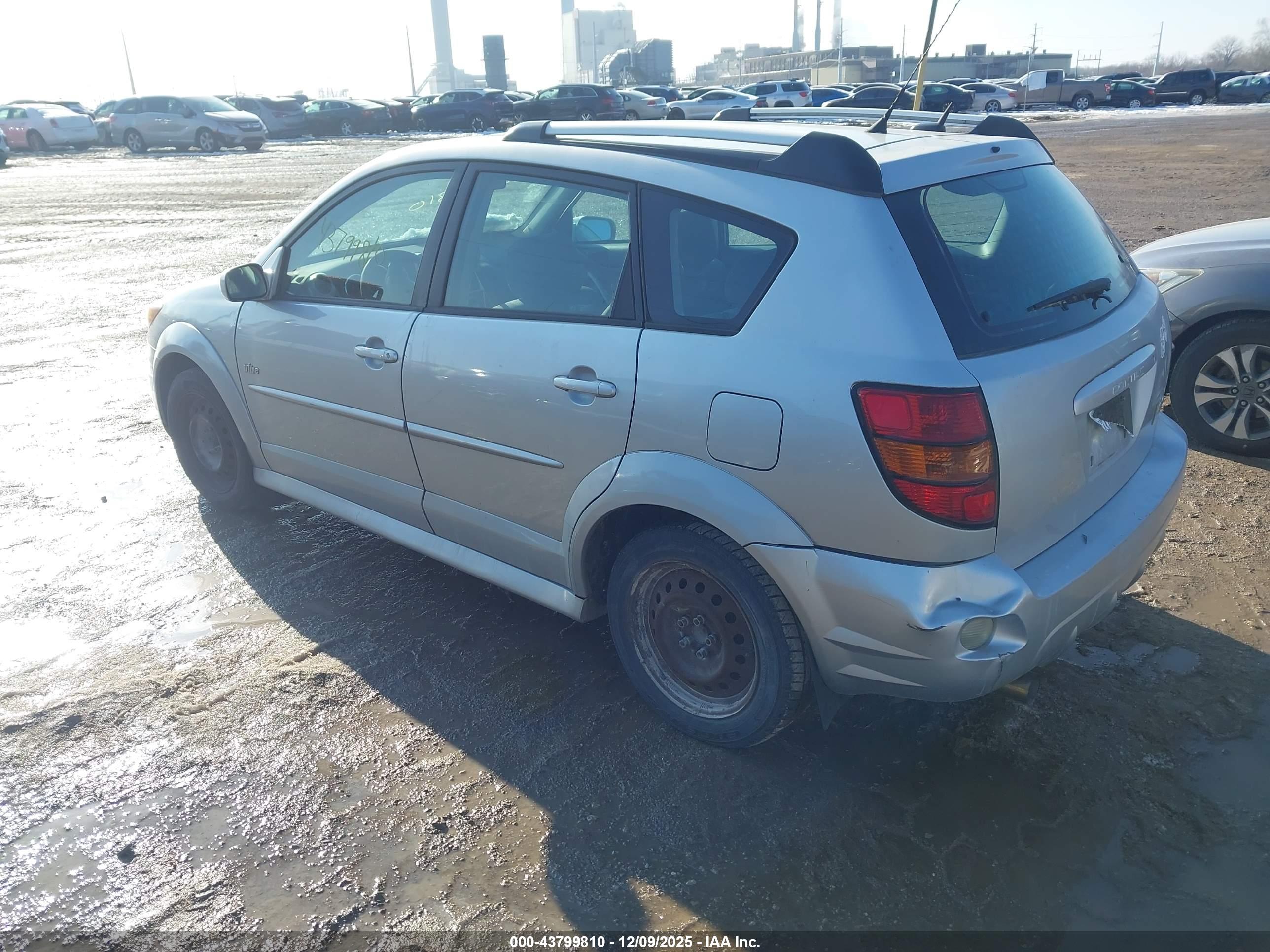 PONTIAC VIBE image 3