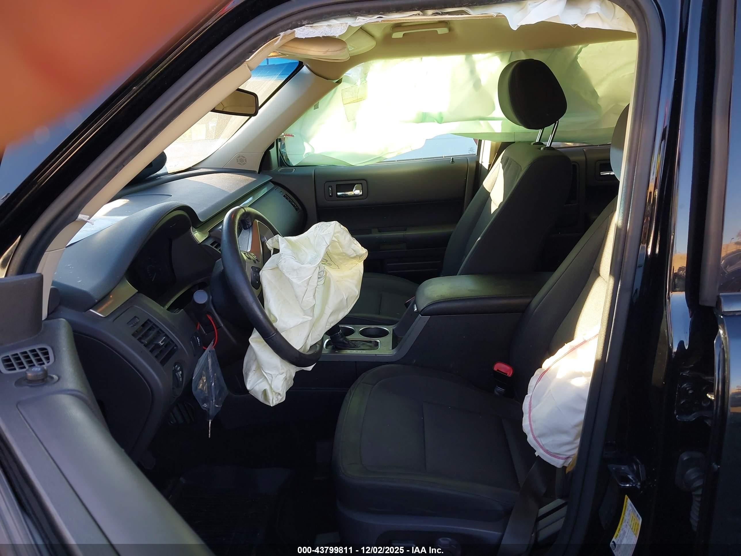 FORD FLEX image 5