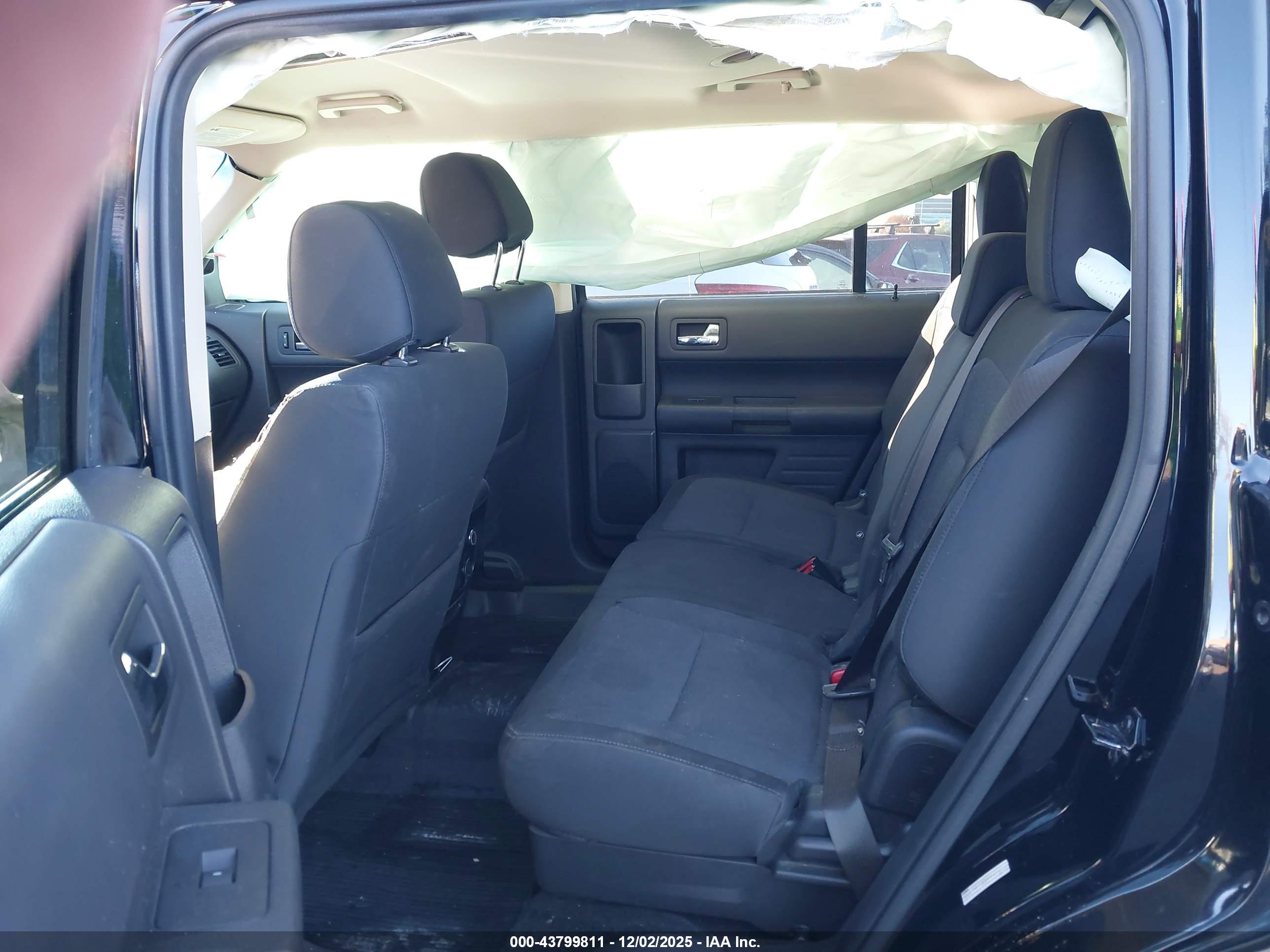 FORD FLEX image 8