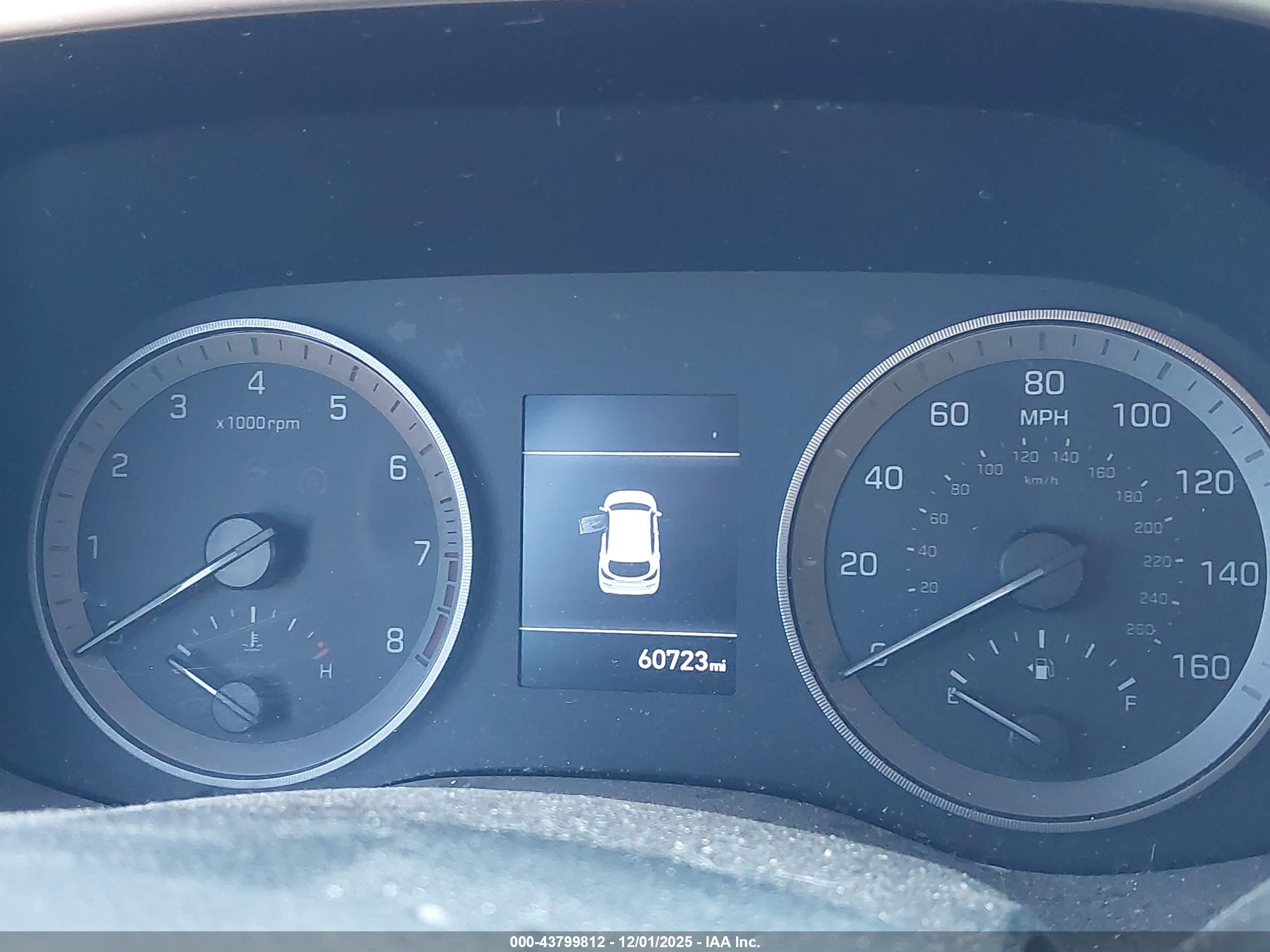 HYUNDAI TUCSON image 7