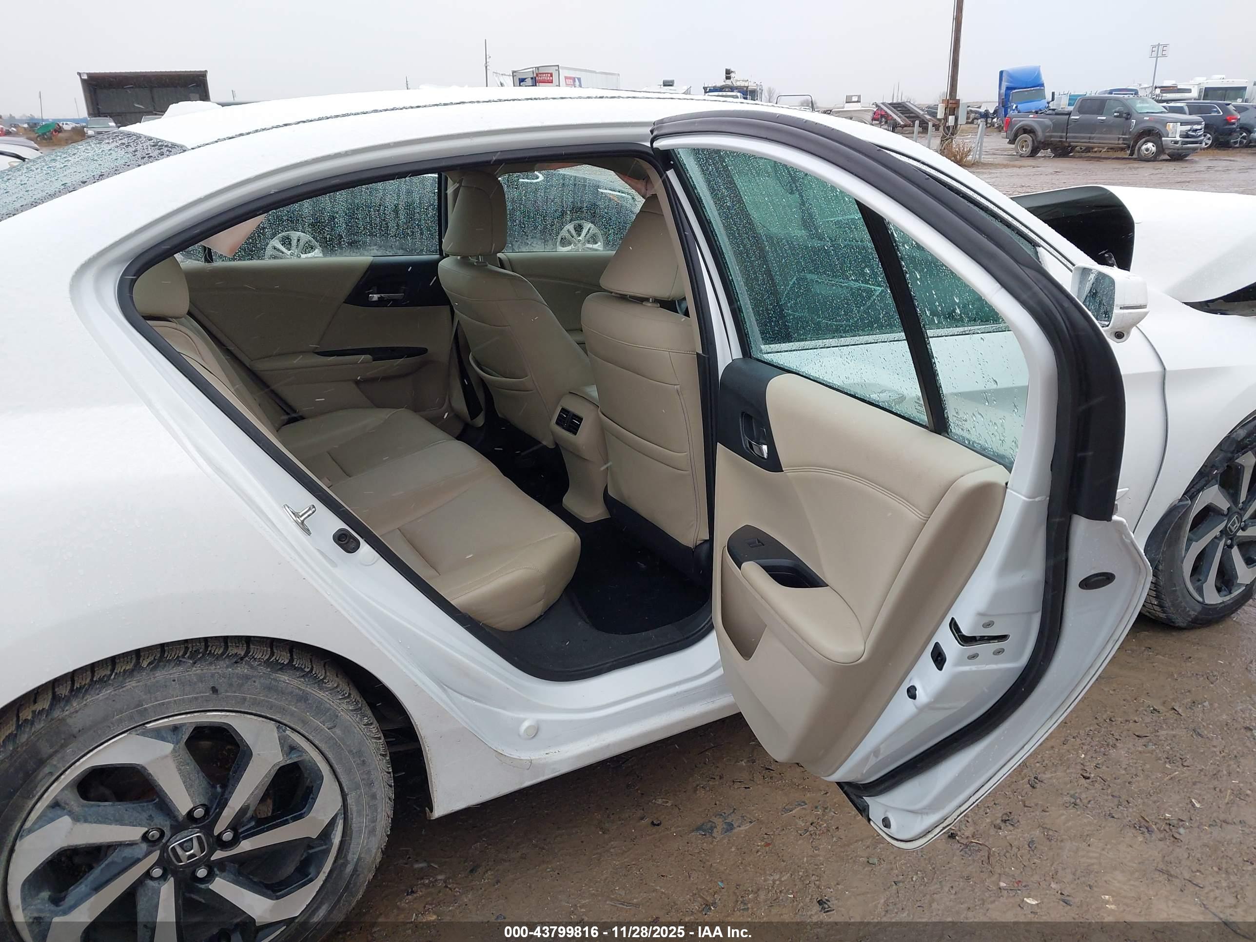HONDA ACCORD image 8