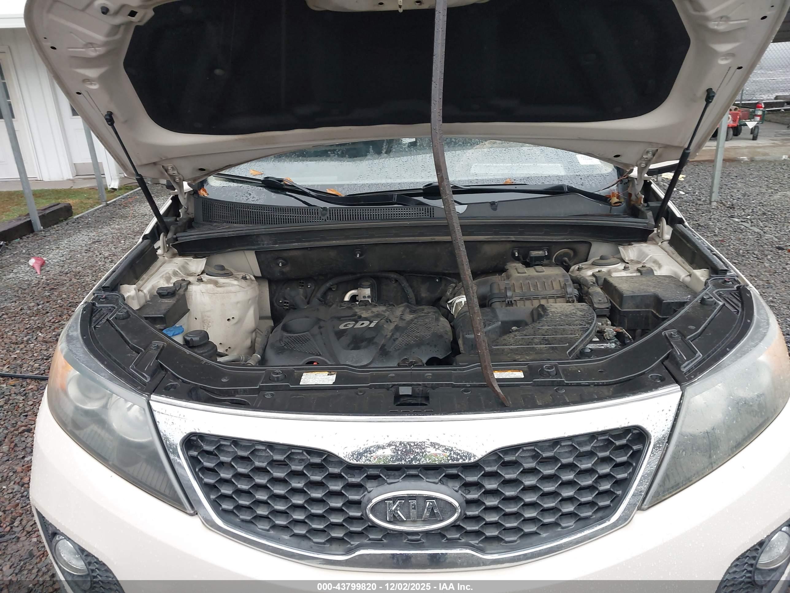 KIA SORENTO image 10