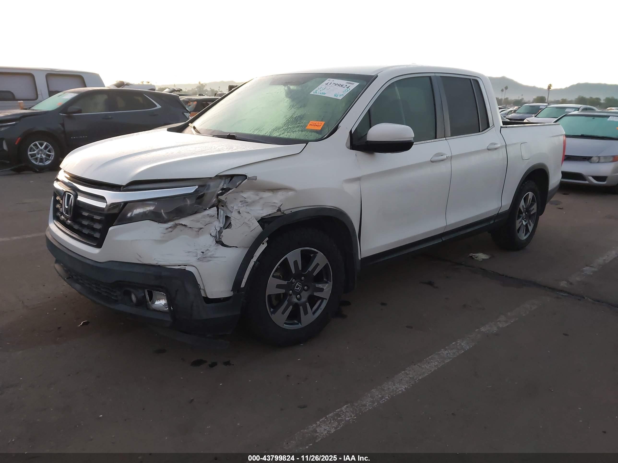 HONDA RIDGELINE image 2