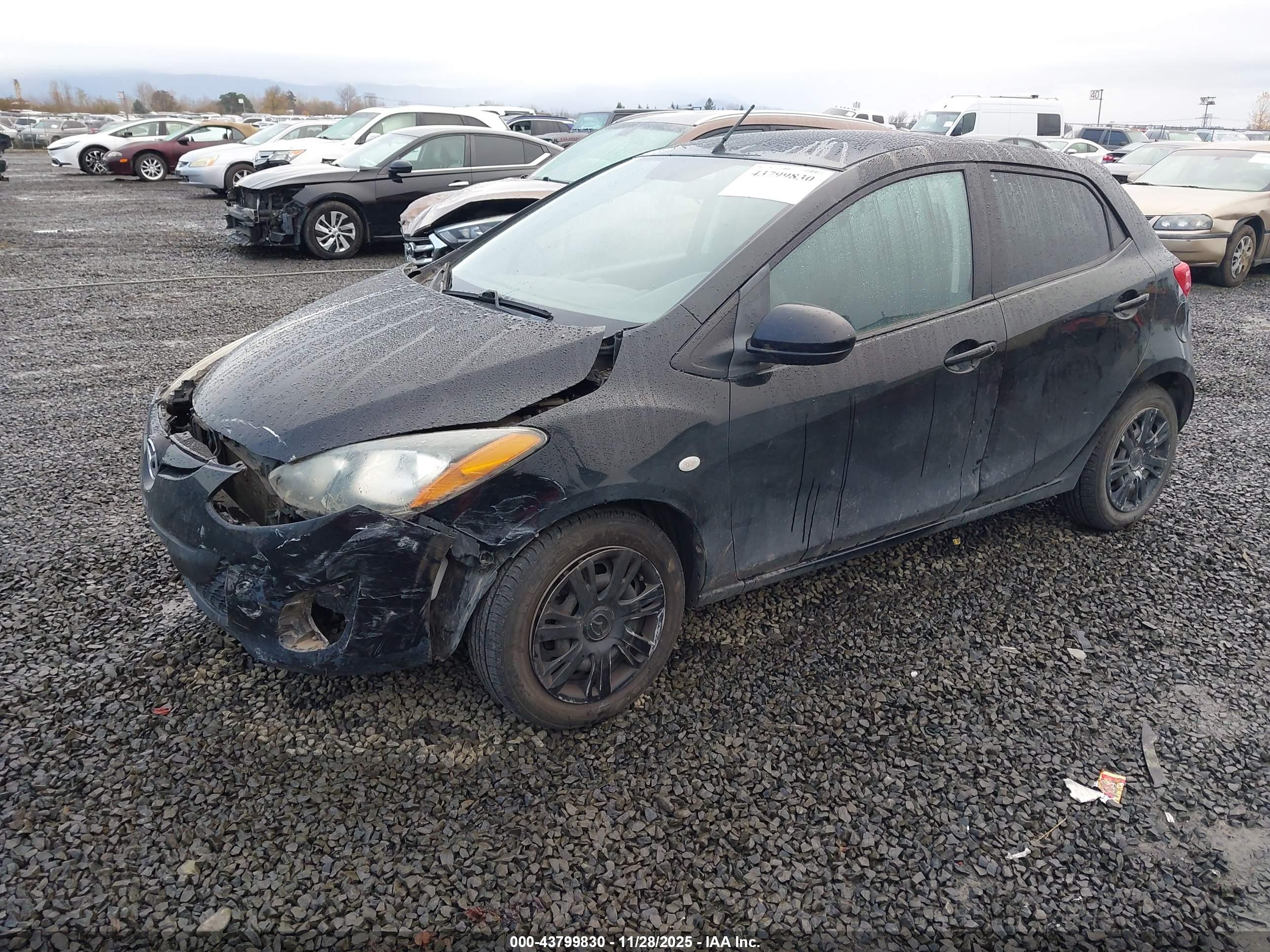 MAZDA MAZDA2 image 2