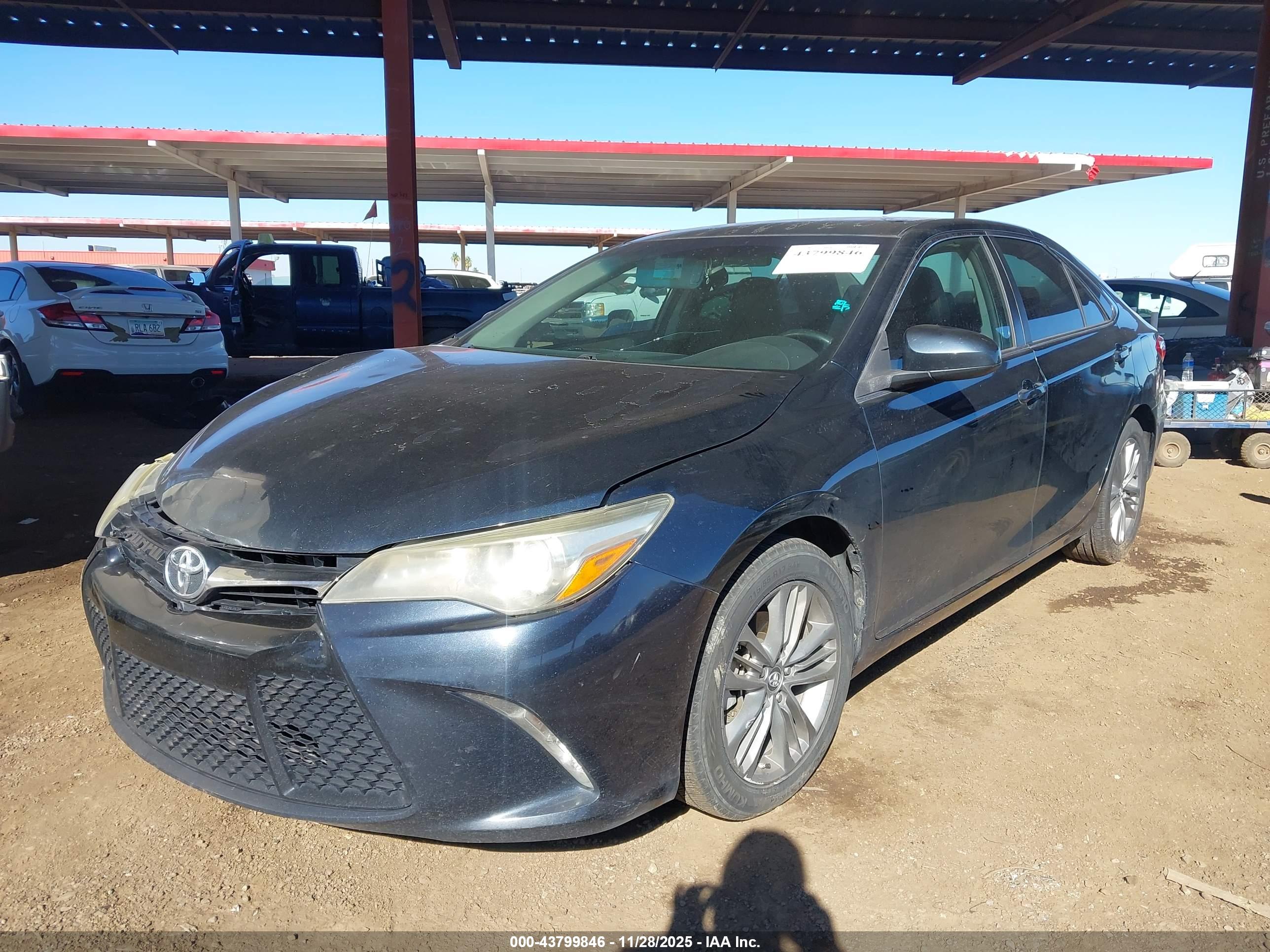 TOYOTA CAMRY image 2
