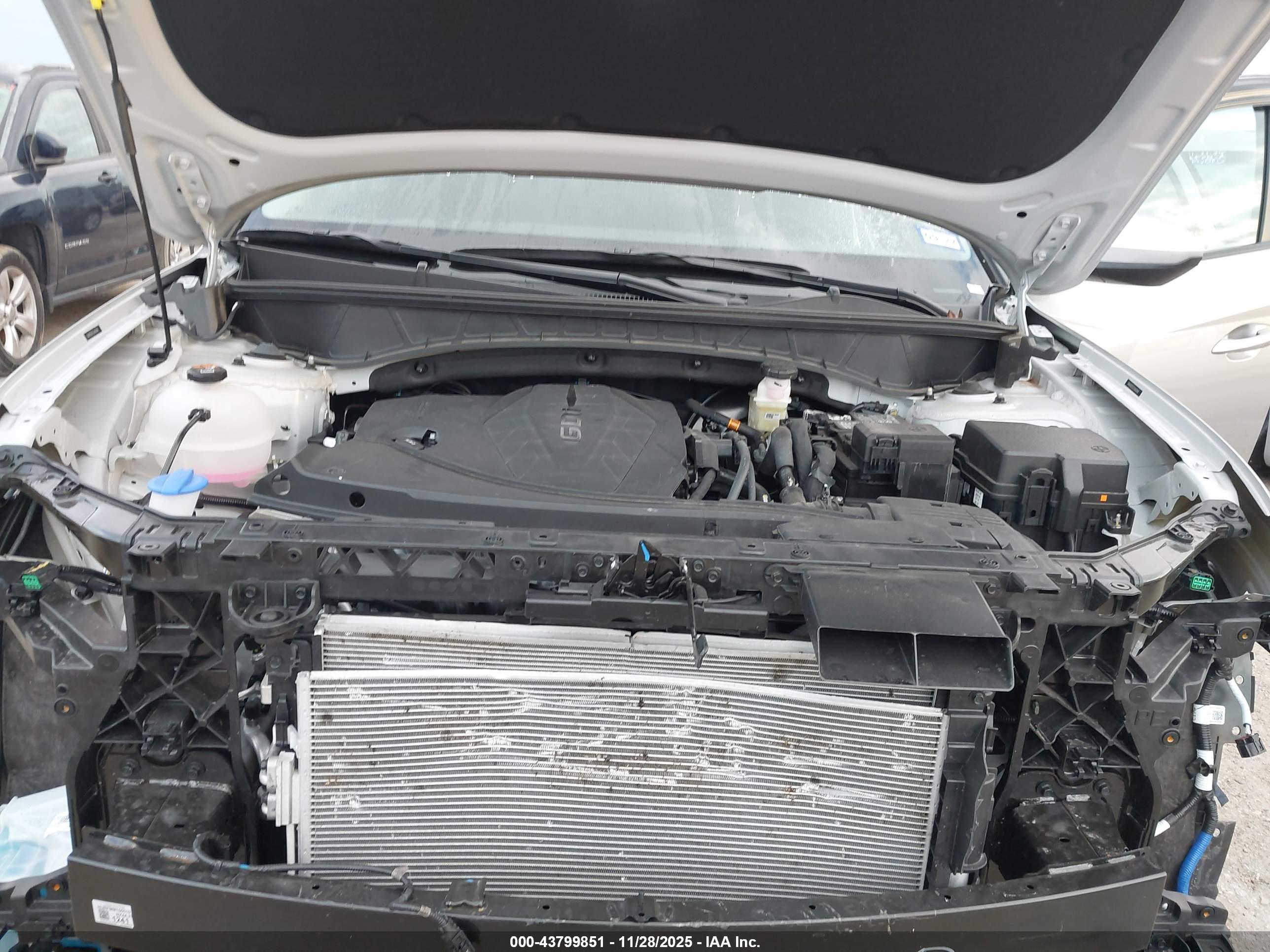 HYUNDAI TUCSON image 10