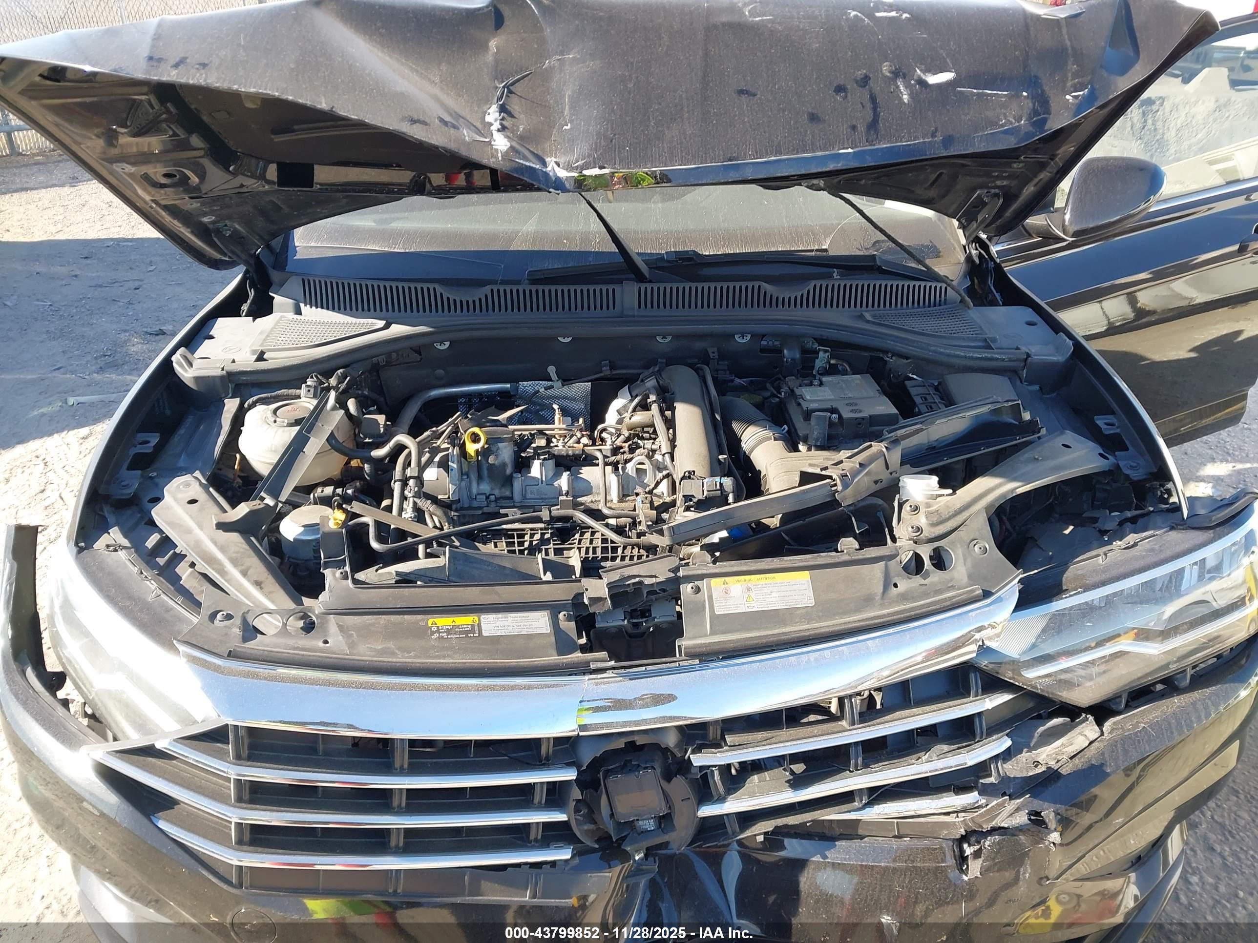 VOLKSWAGEN JETTA image 10