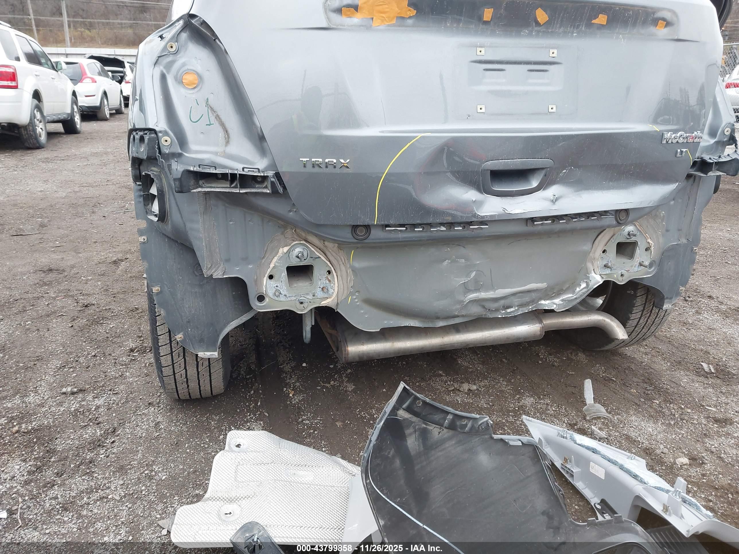 CHEVROLET TRAX image 6