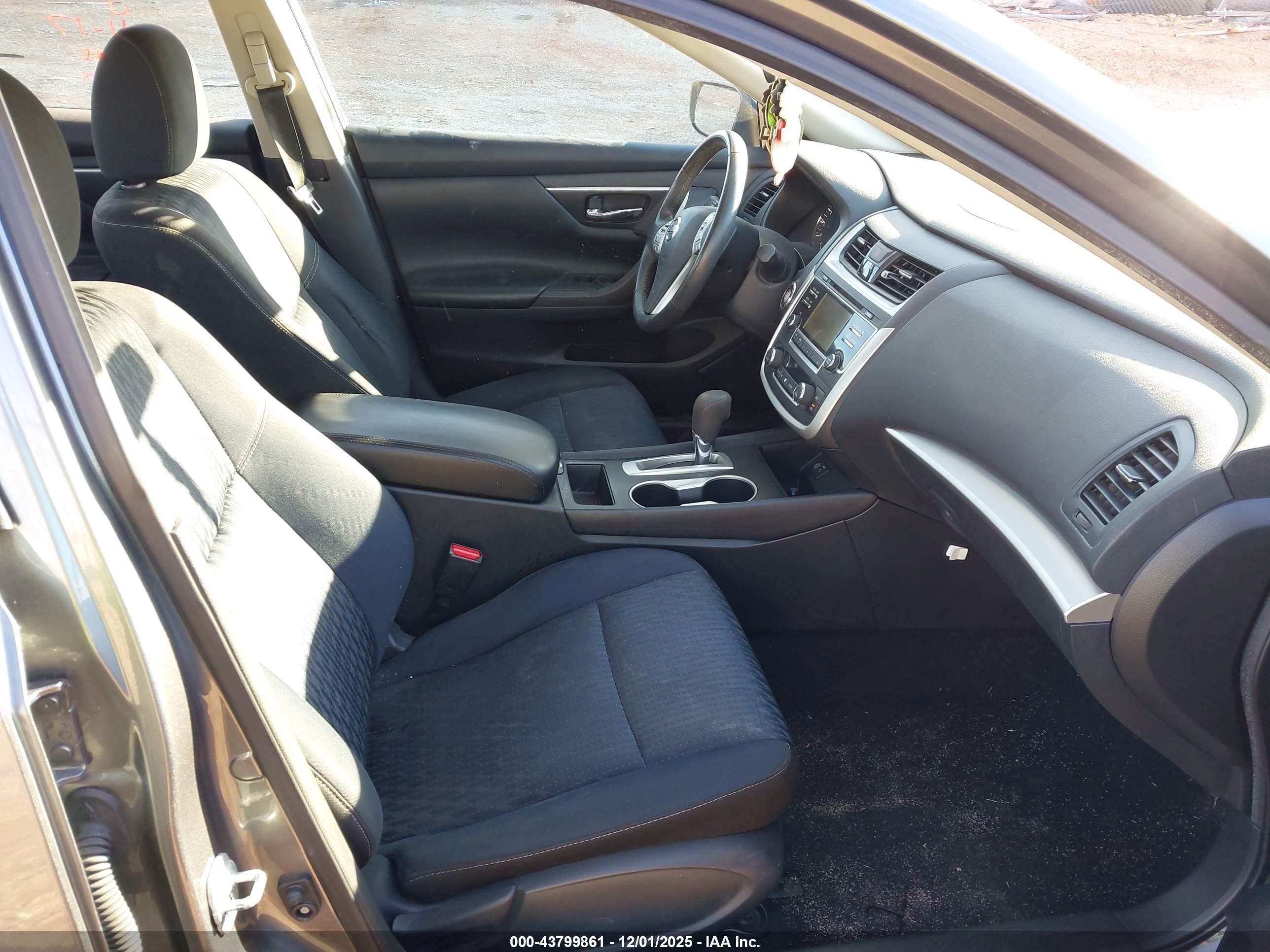 NISSAN ALTIMA image 5