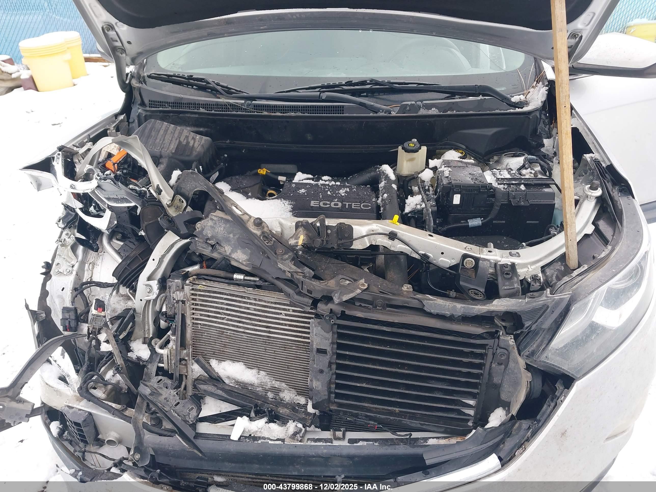 CHEVROLET EQUINOX image 10