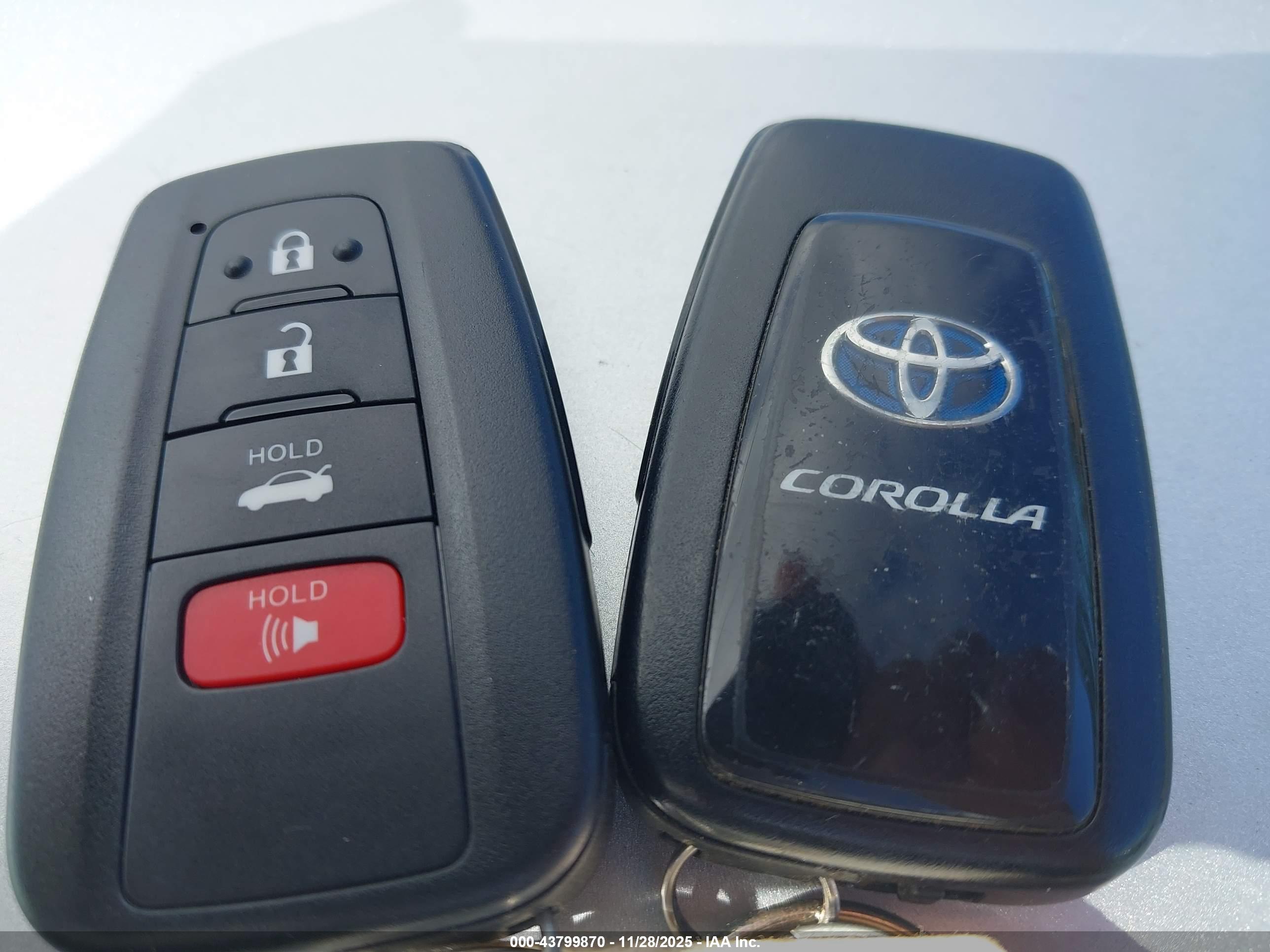 TOYOTA COROLLA image 11