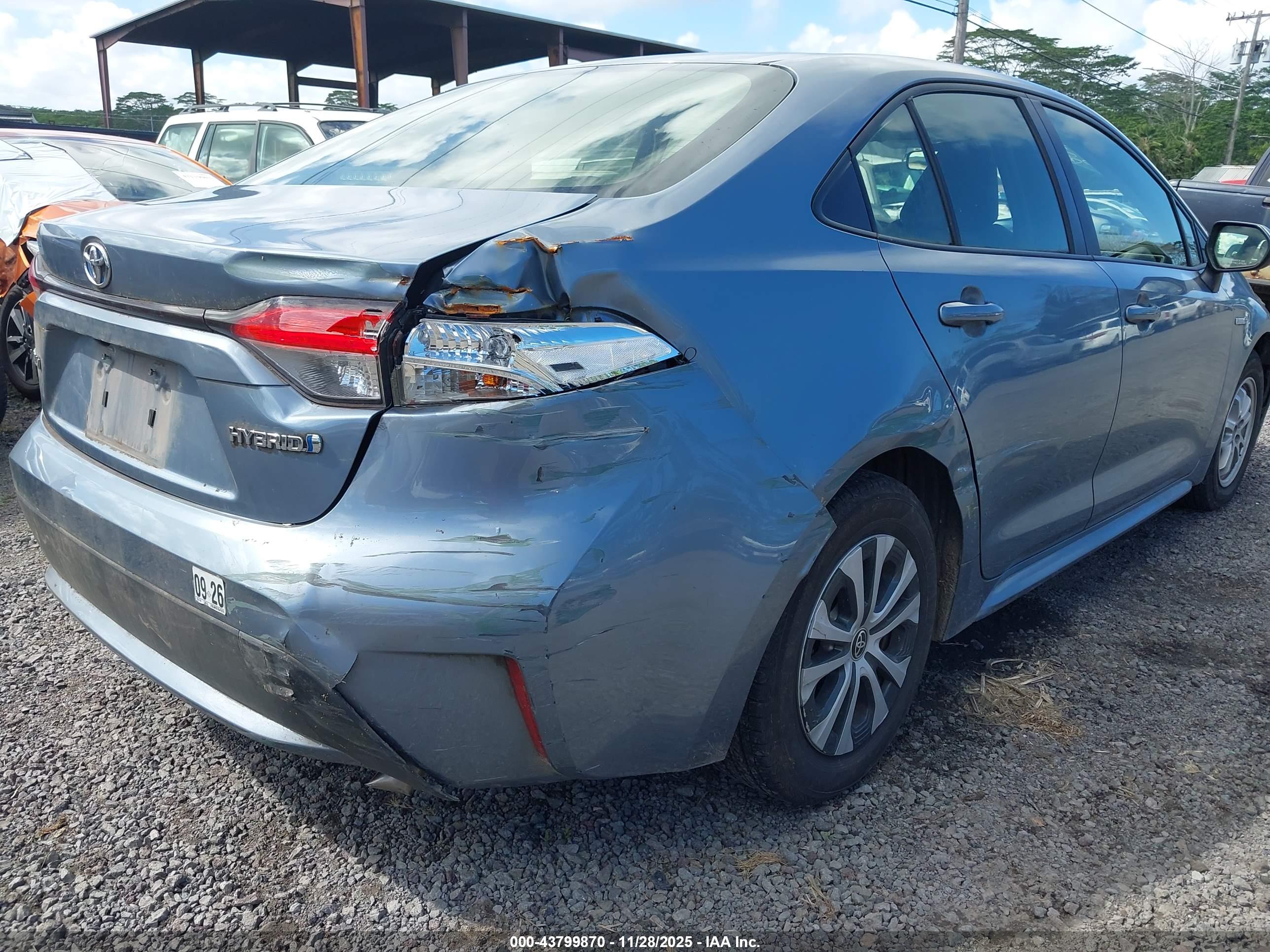 TOYOTA COROLLA image 6