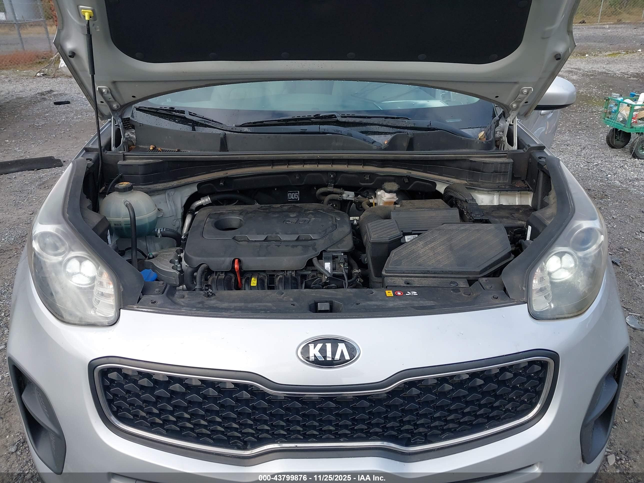 KIA SPORTAGE image 10