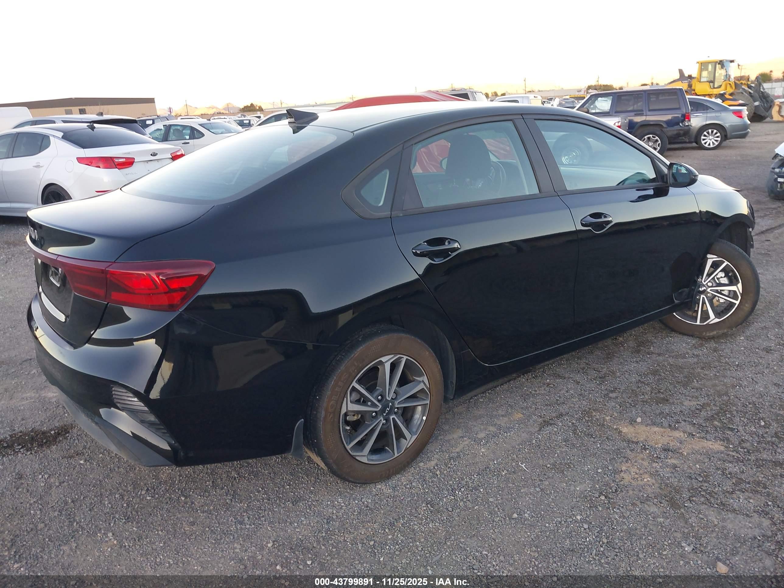 KIA FORTE image 4
