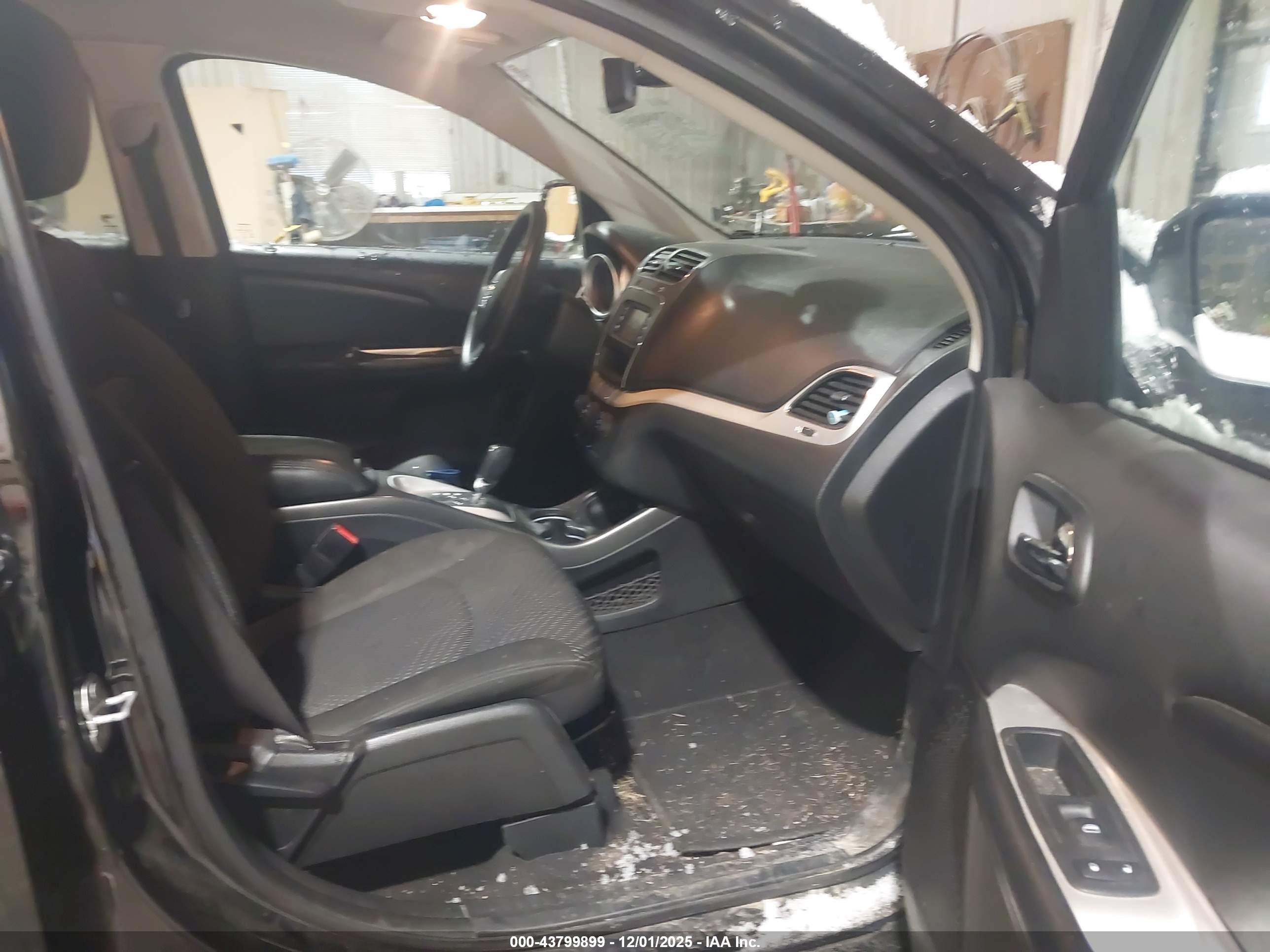 DODGE JOURNEY image 5