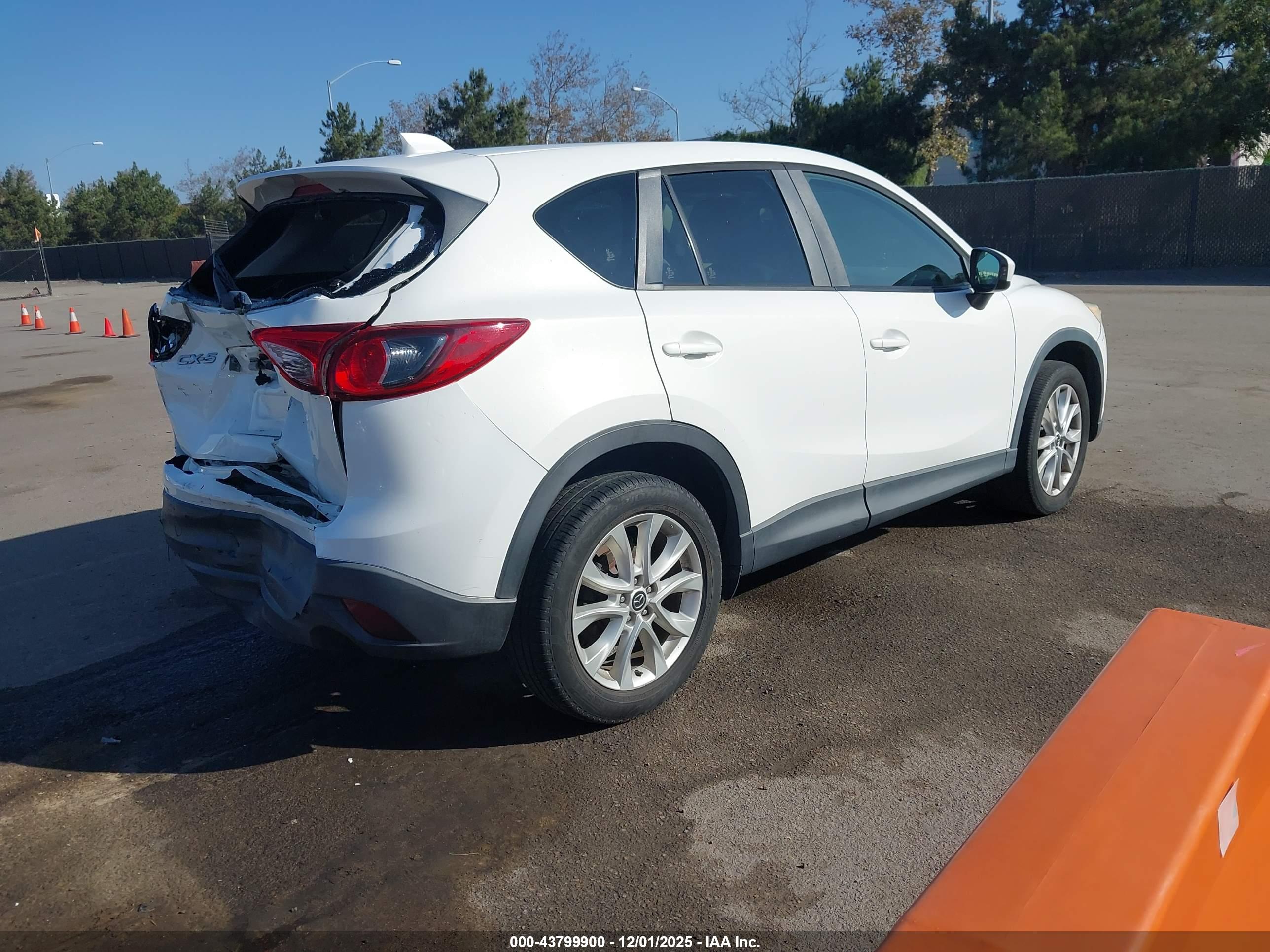 MAZDA CX-5 image 4