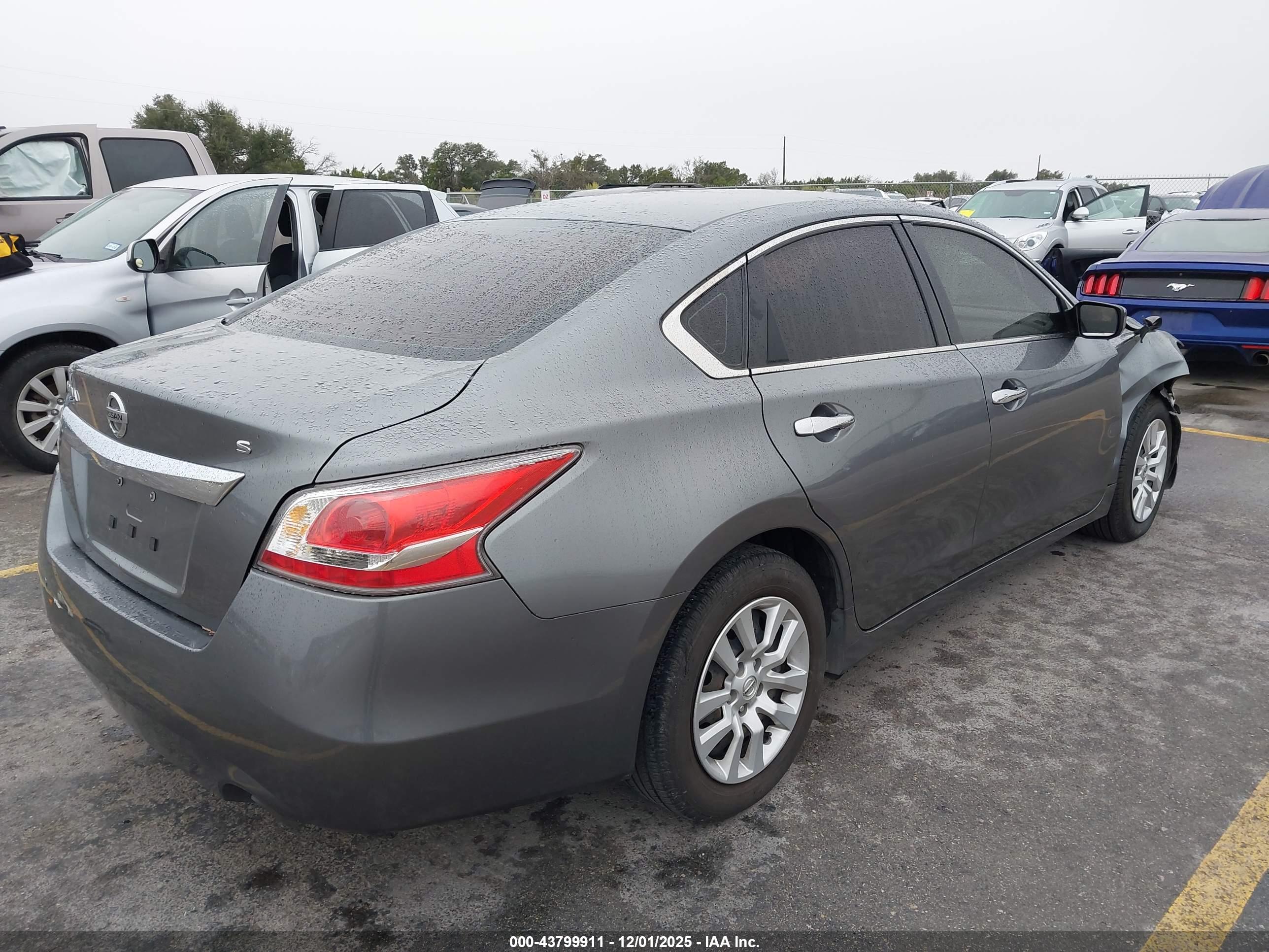 NISSAN ALTIMA image 4
