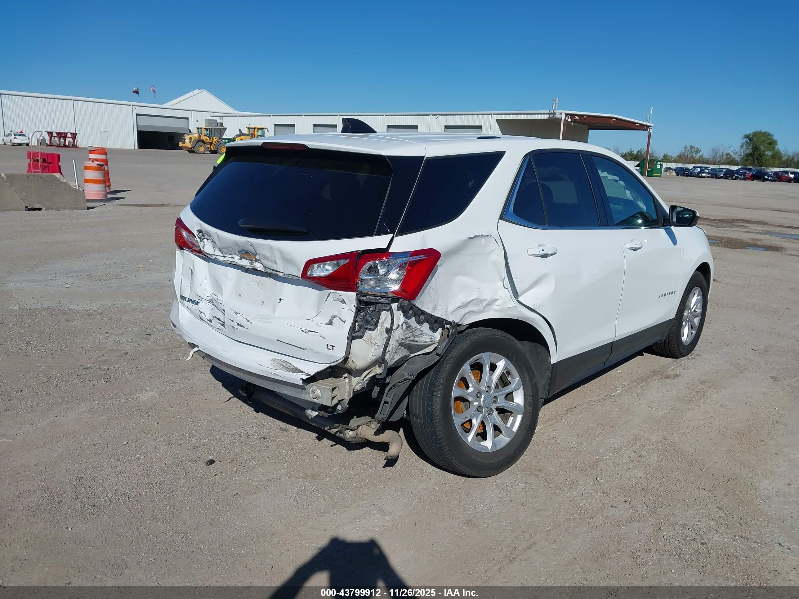 CHEVROLET EQUINOX image 6
