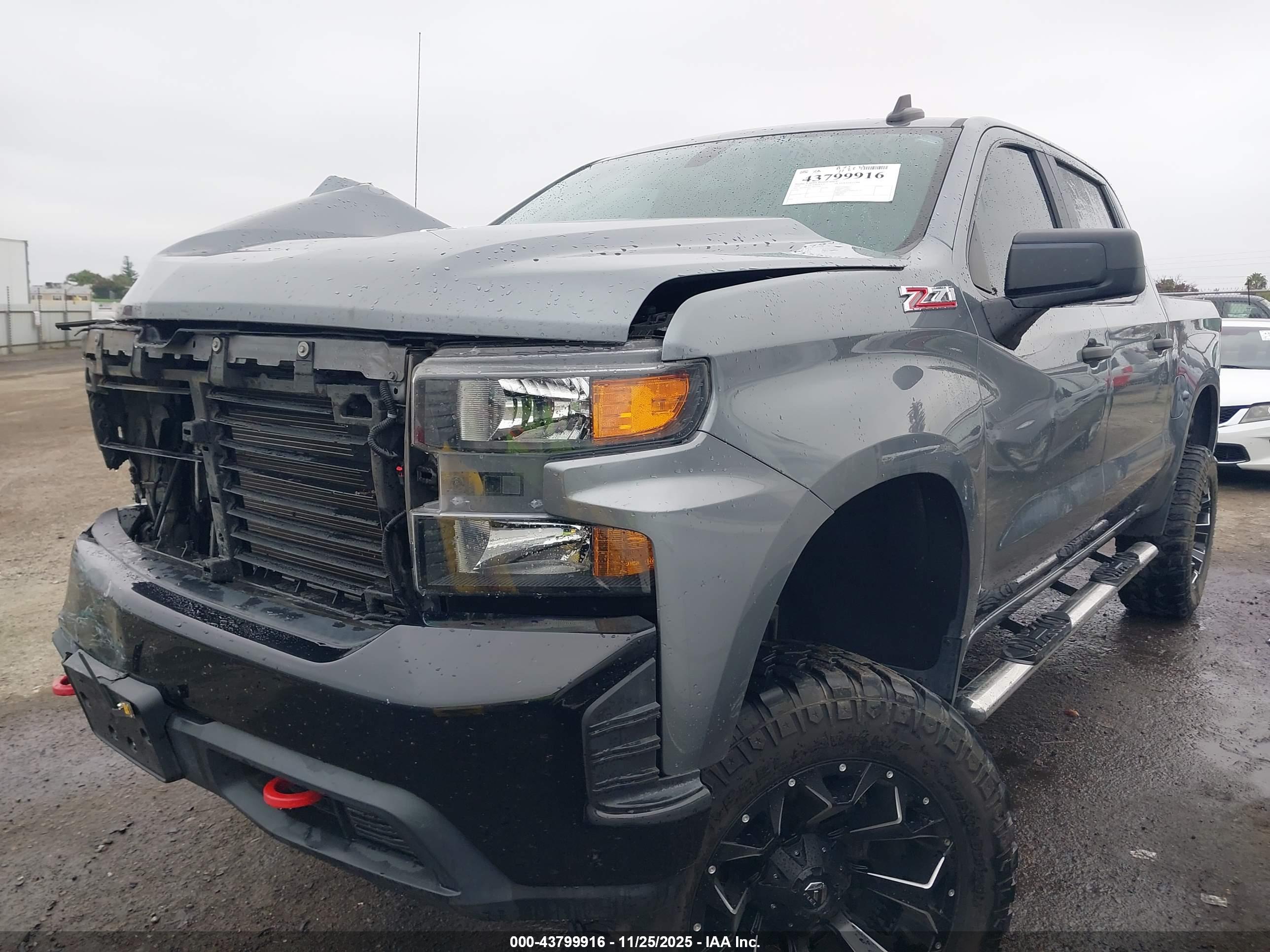 CHEVROLET SILVERADO image 2