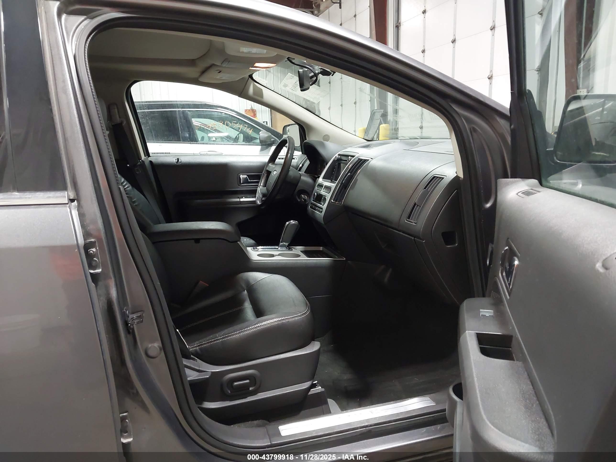FORD EDGE image 5