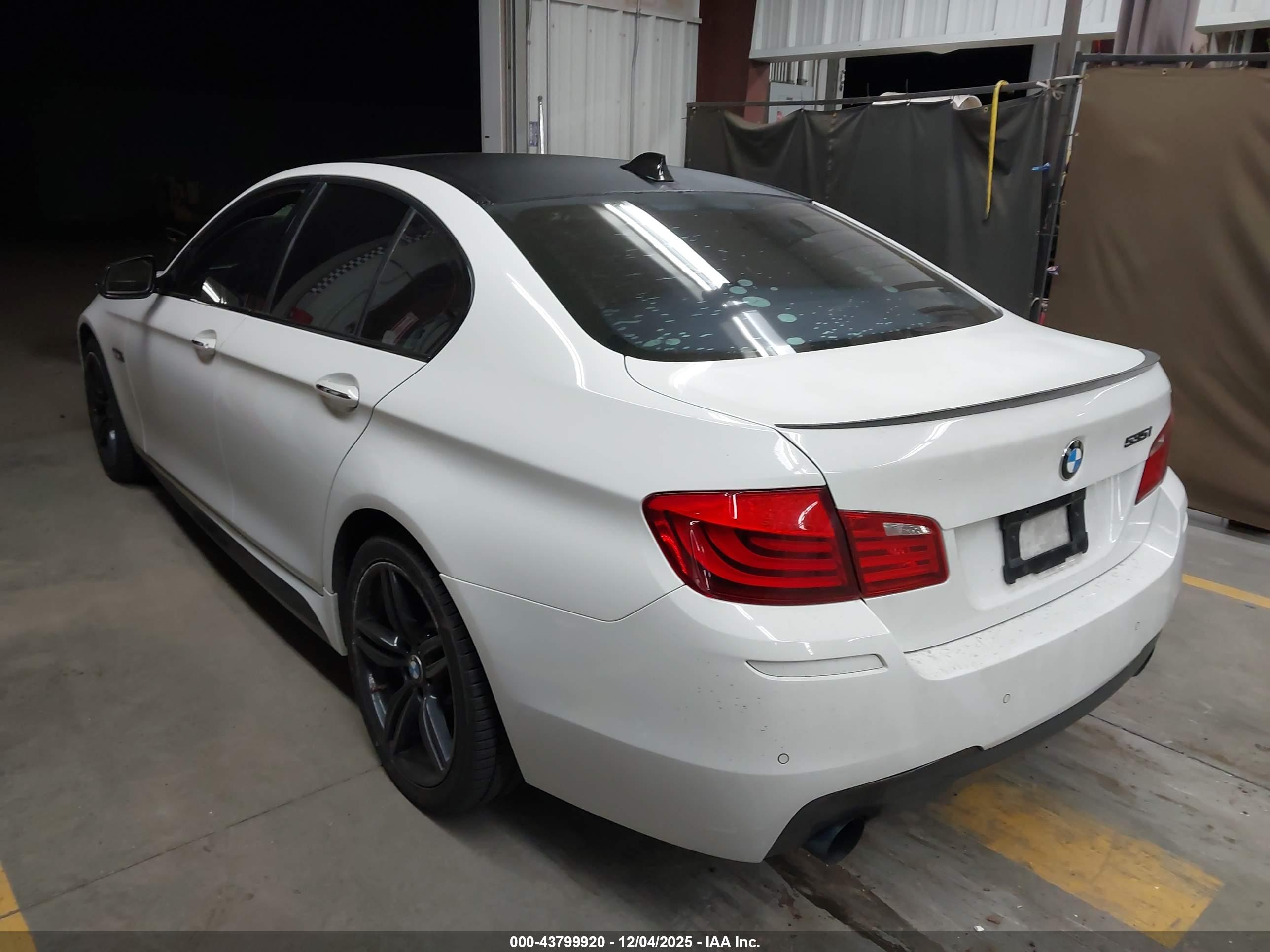 BMW 535I image 3
