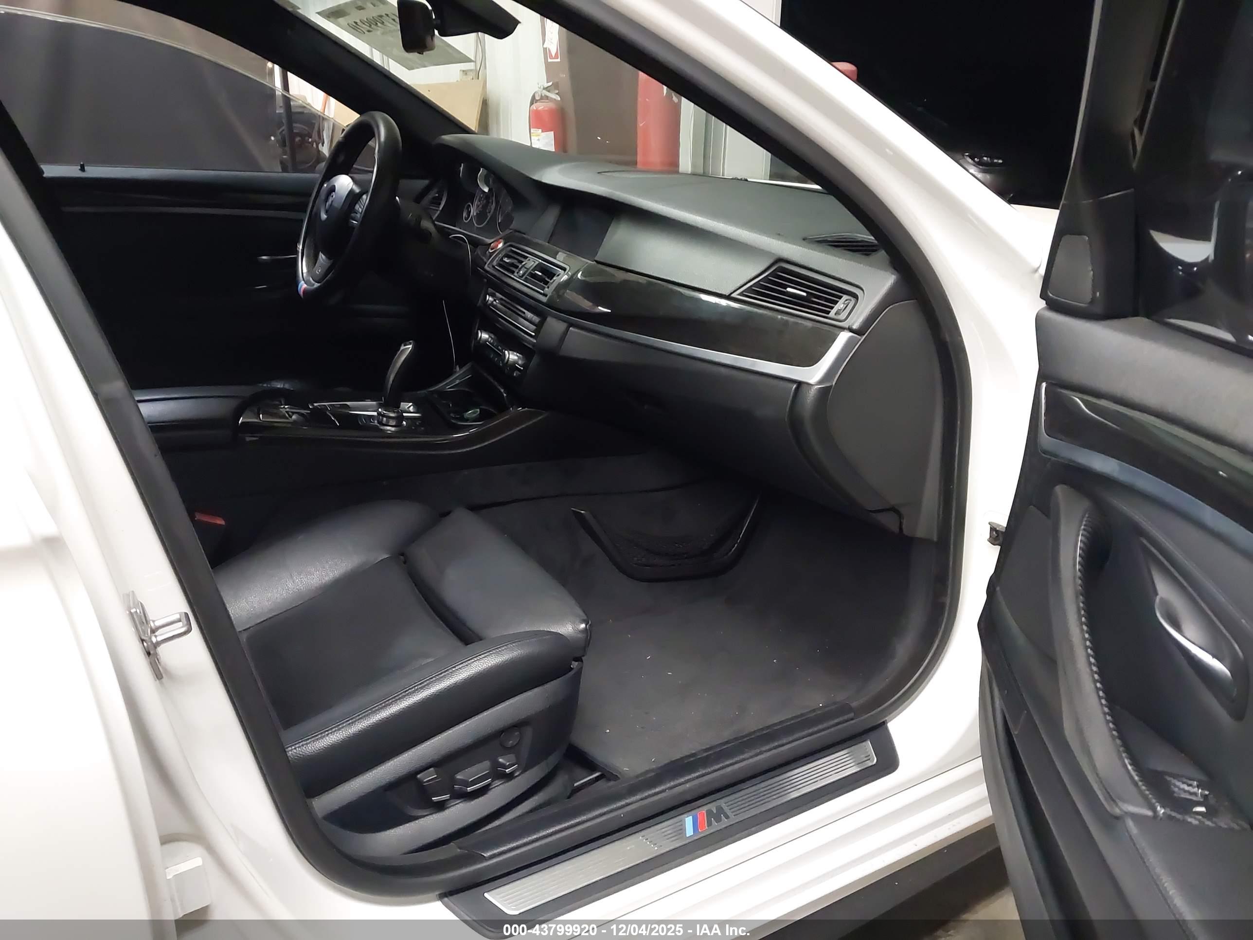 BMW 535I image 5