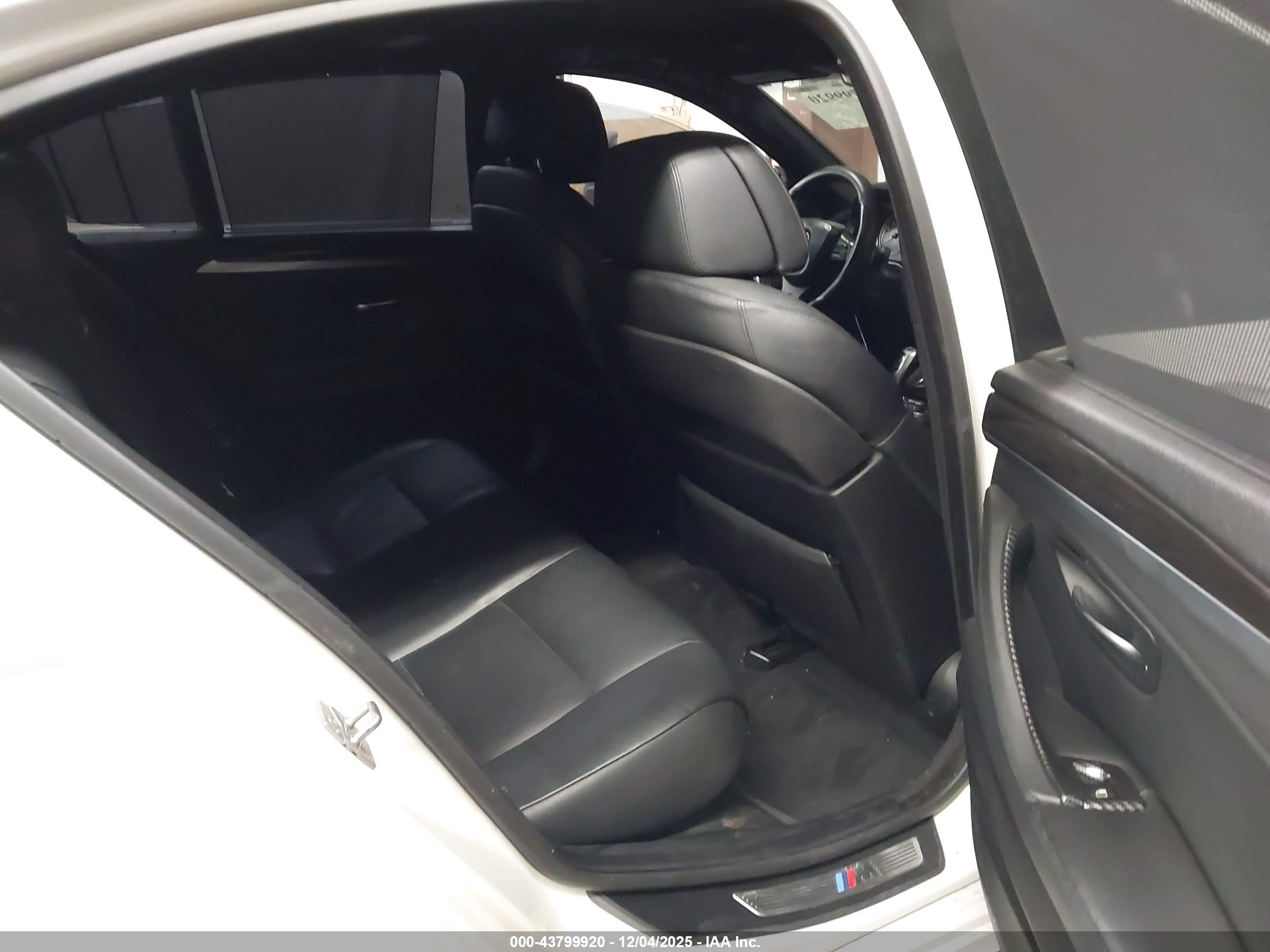 BMW 535I image 8