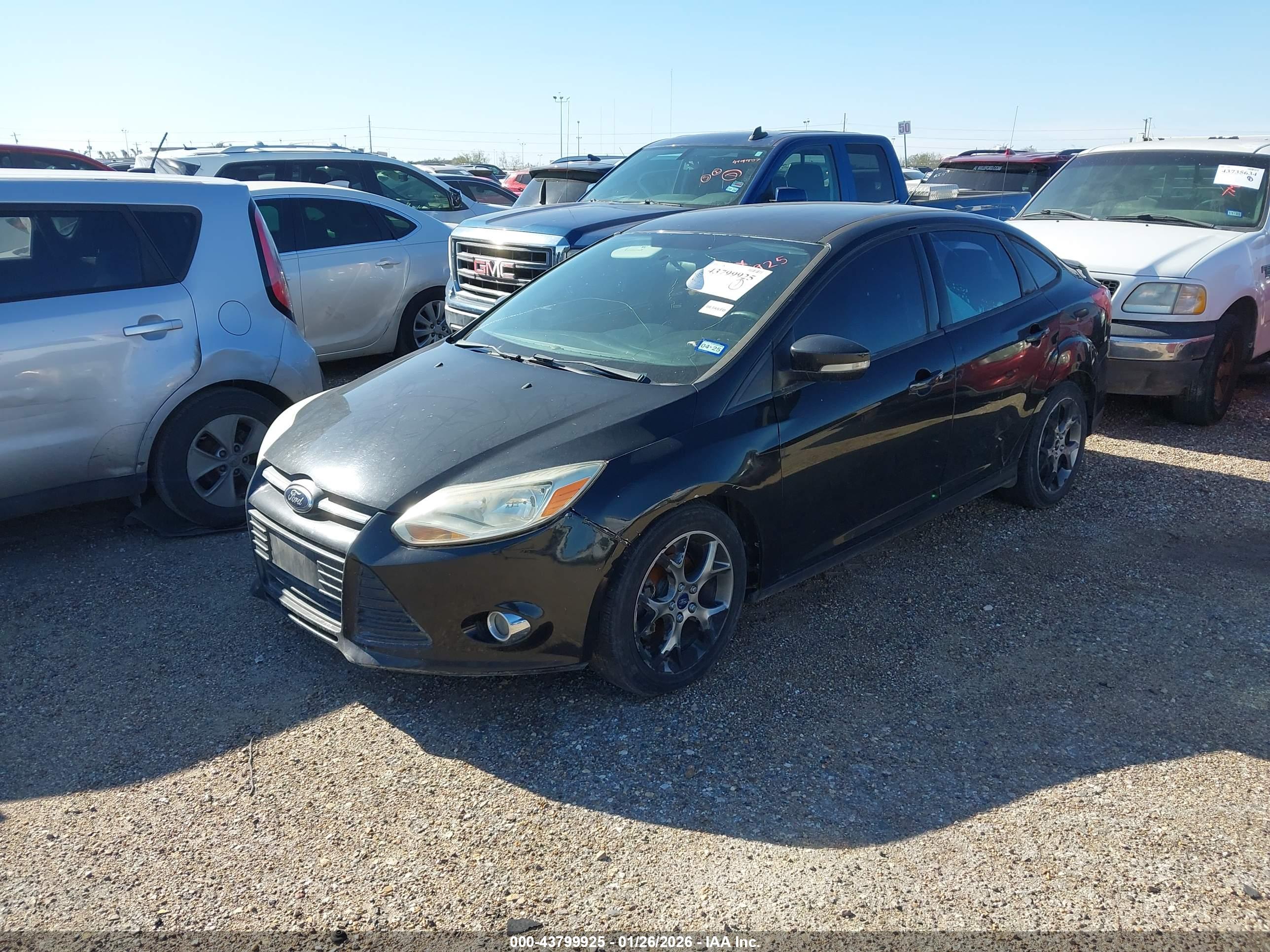 FORD FOCUS image 2