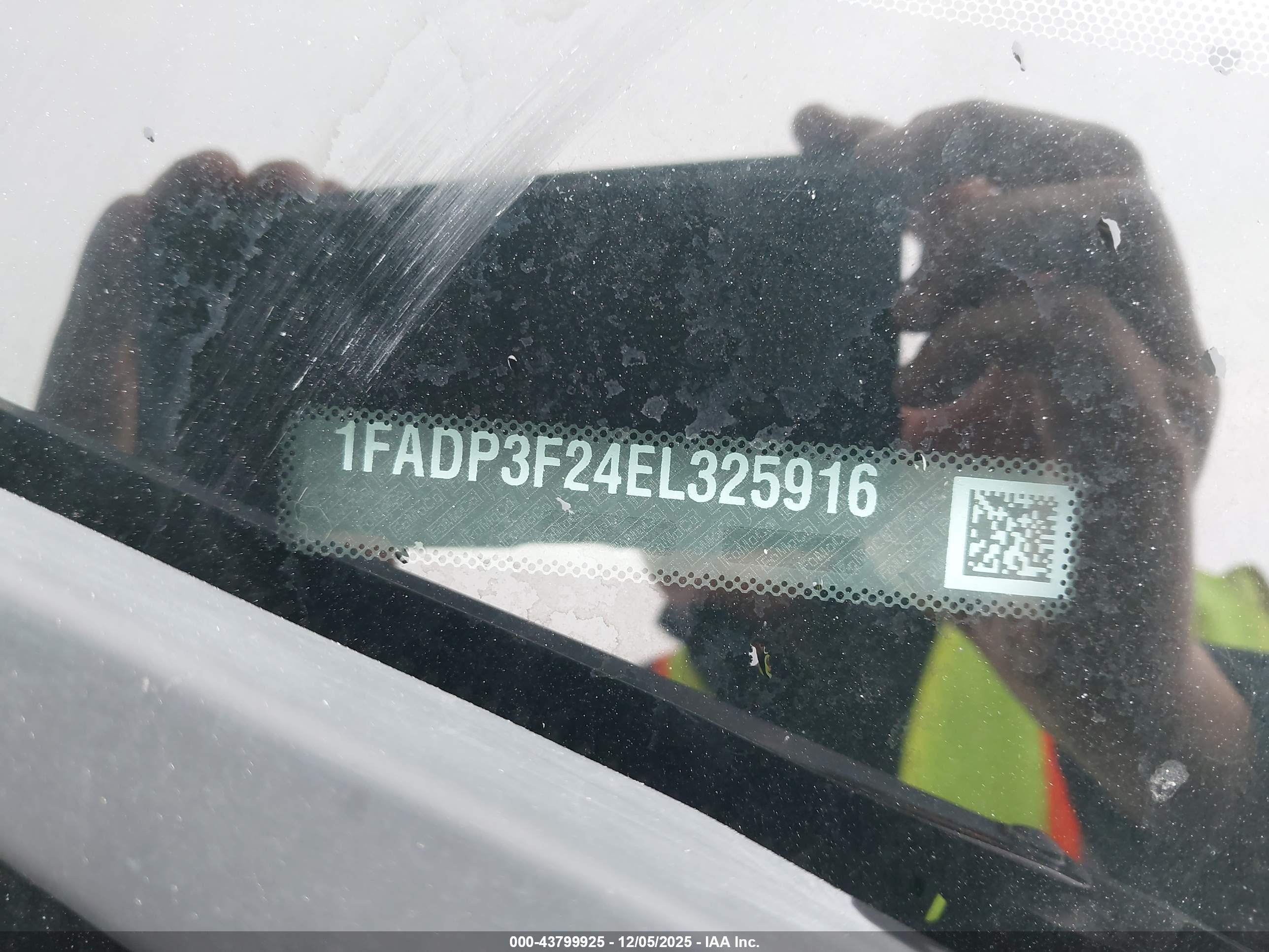 FORD FOCUS image 9
