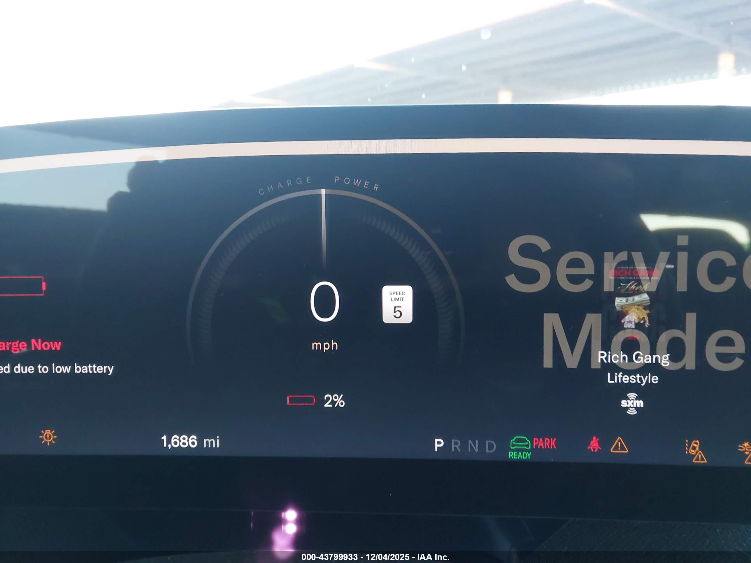 LUCID AIR image 7