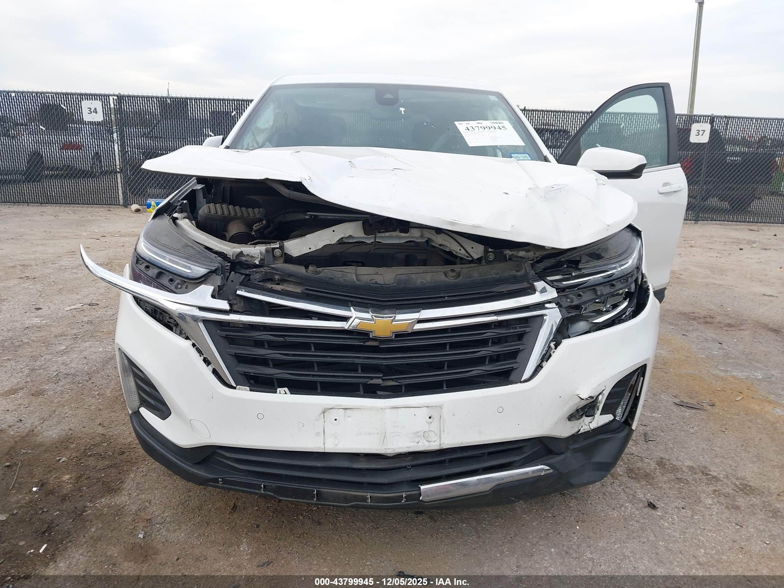 CHEVROLET EQUINOX image 6