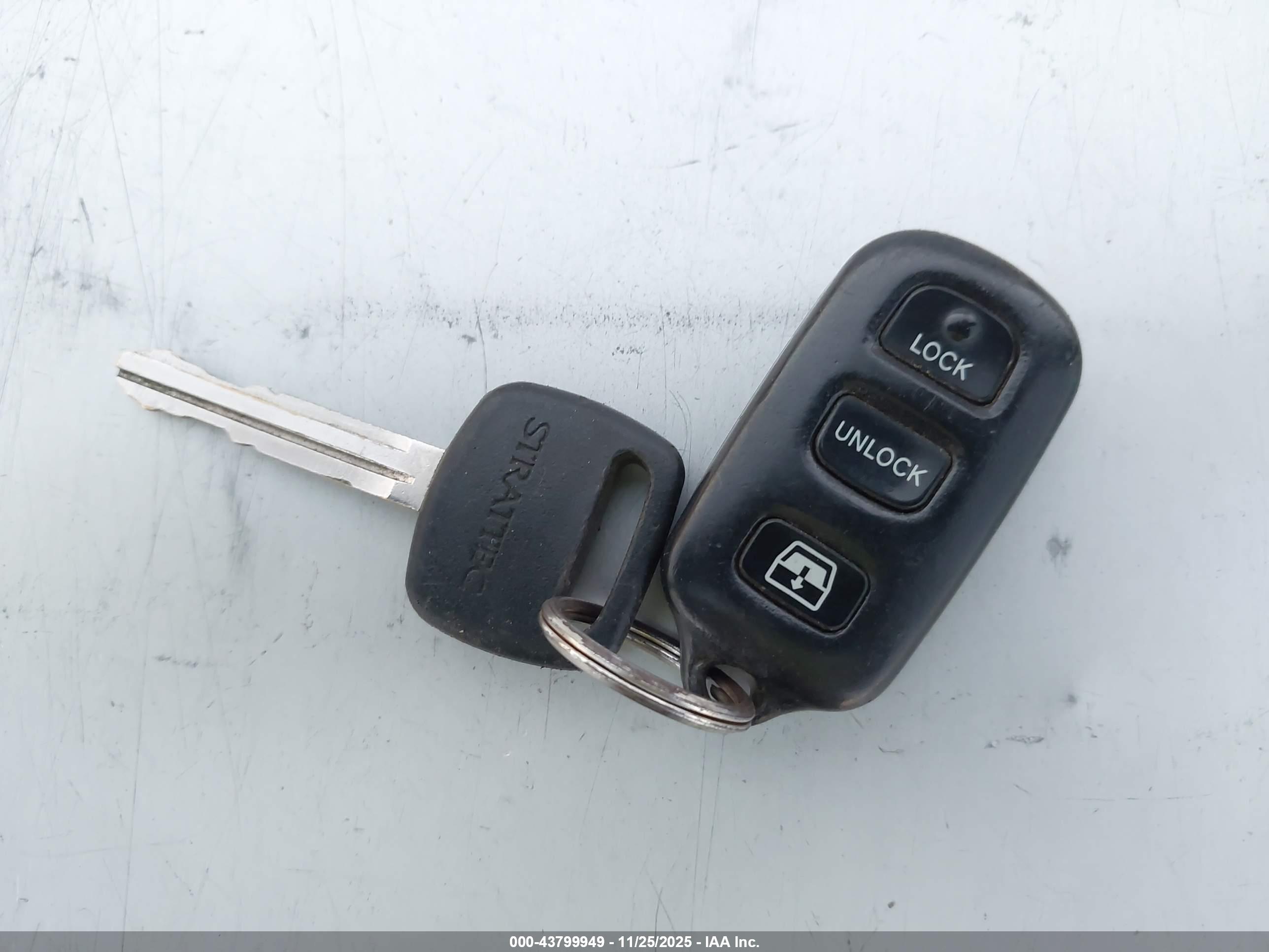 TOYOTA 4RUNNER image 11