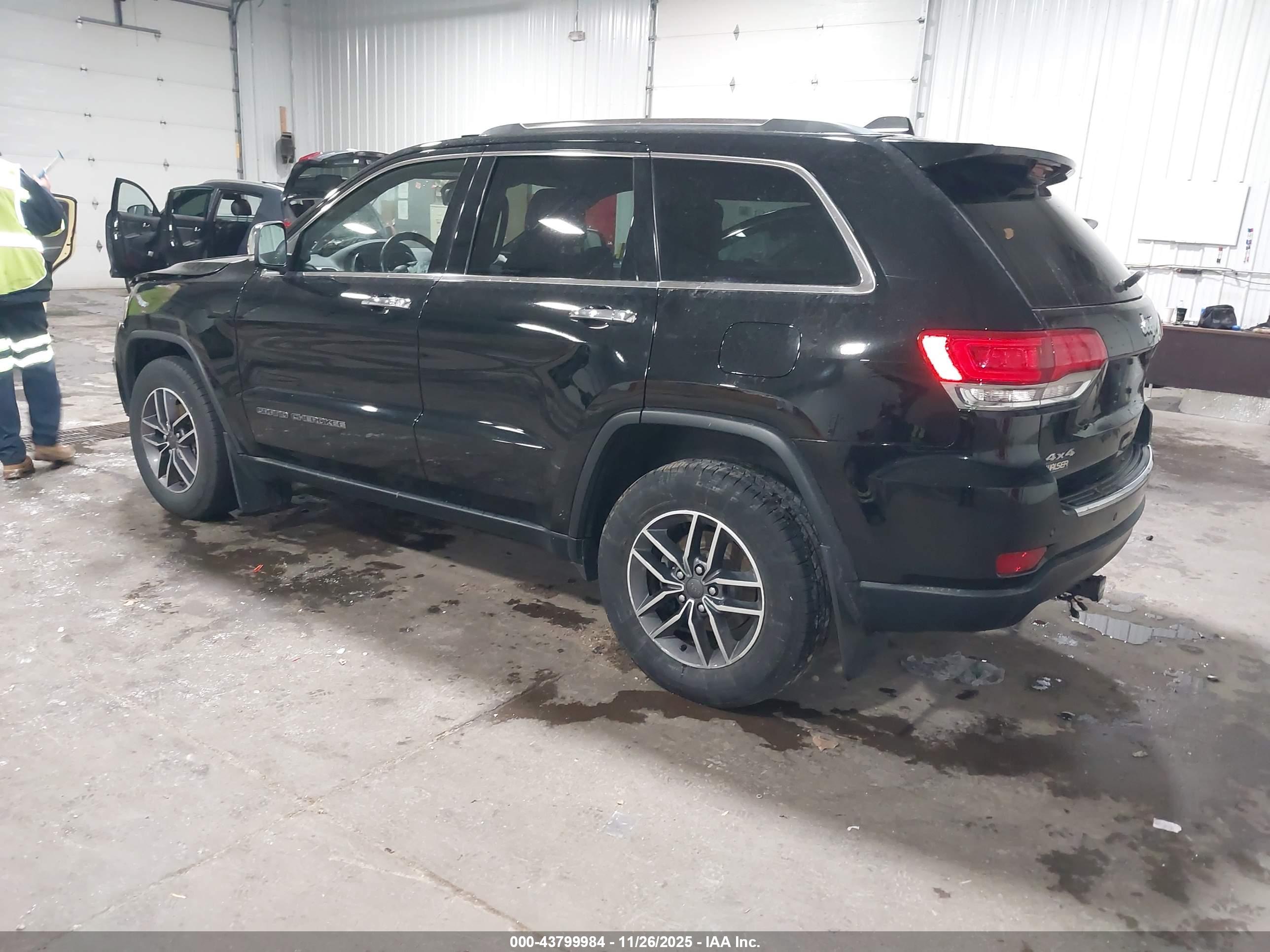 JEEP GRAND image 3