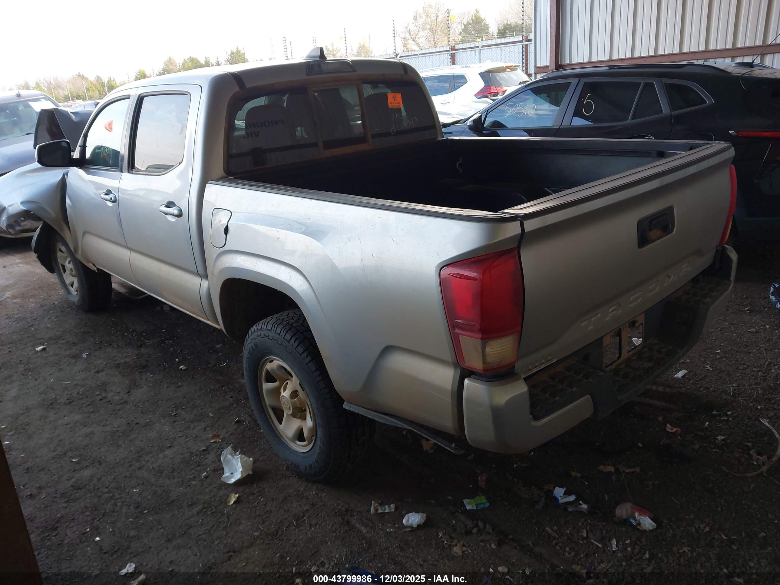 TOYOTA TACOMA image 3