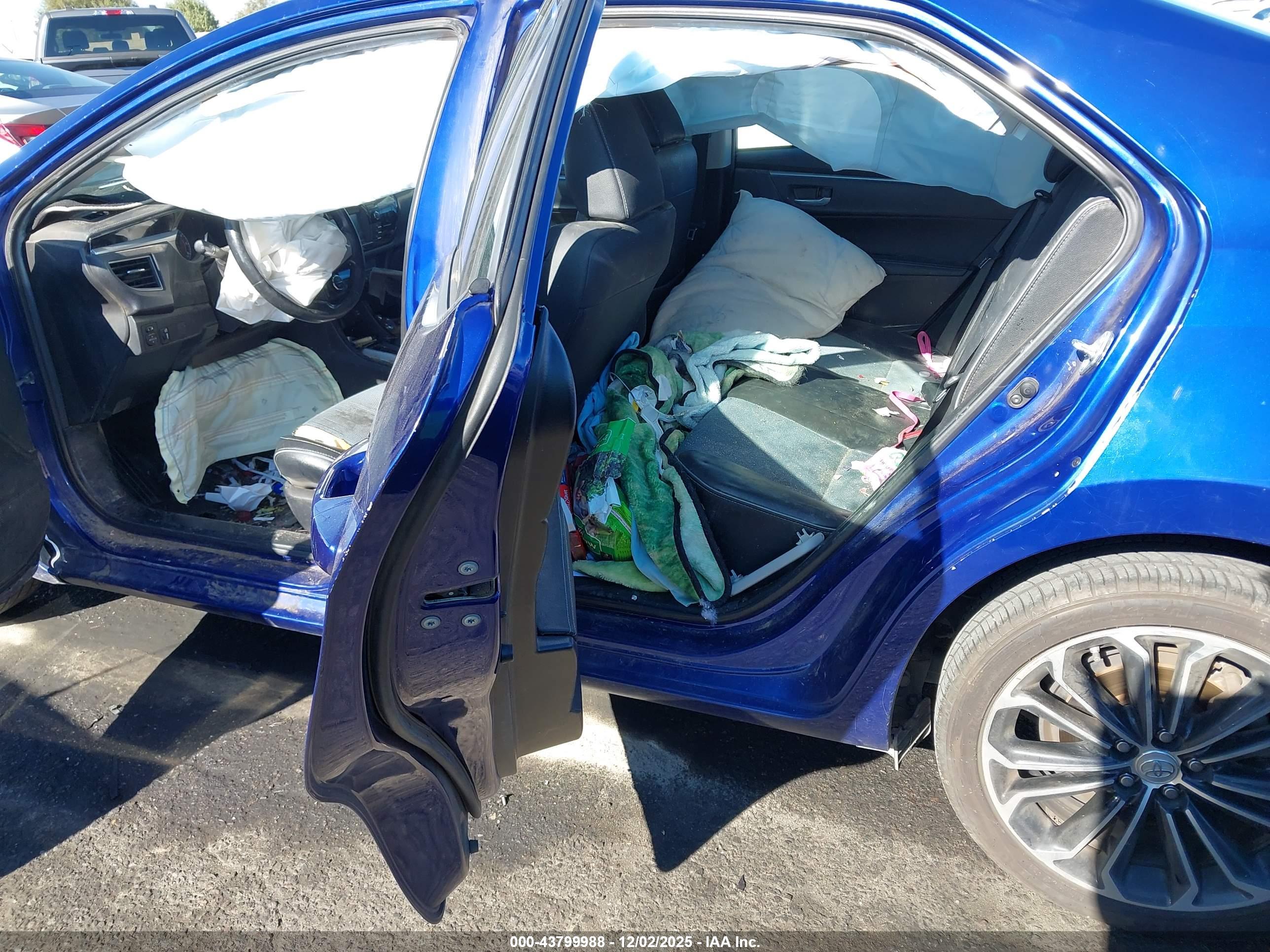 TOYOTA COROLLA image 8