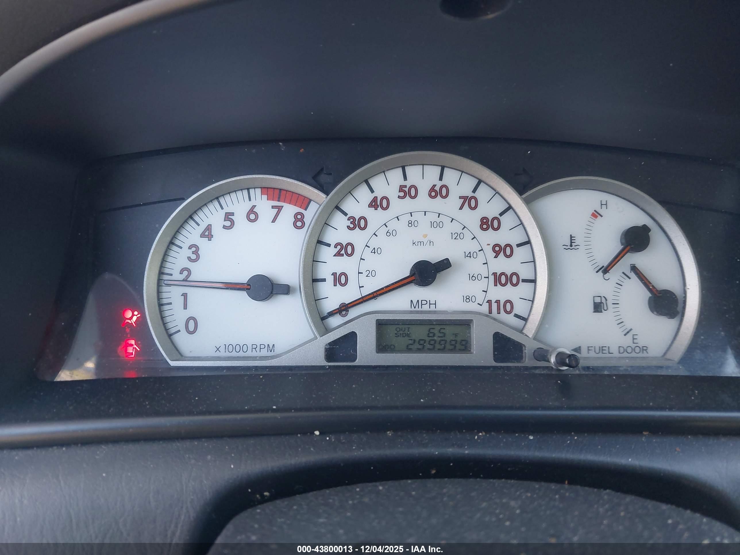 TOYOTA COROLLA image 7