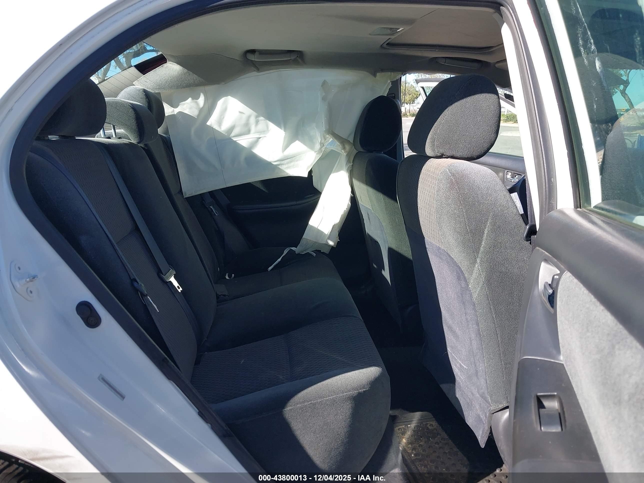 TOYOTA COROLLA image 8