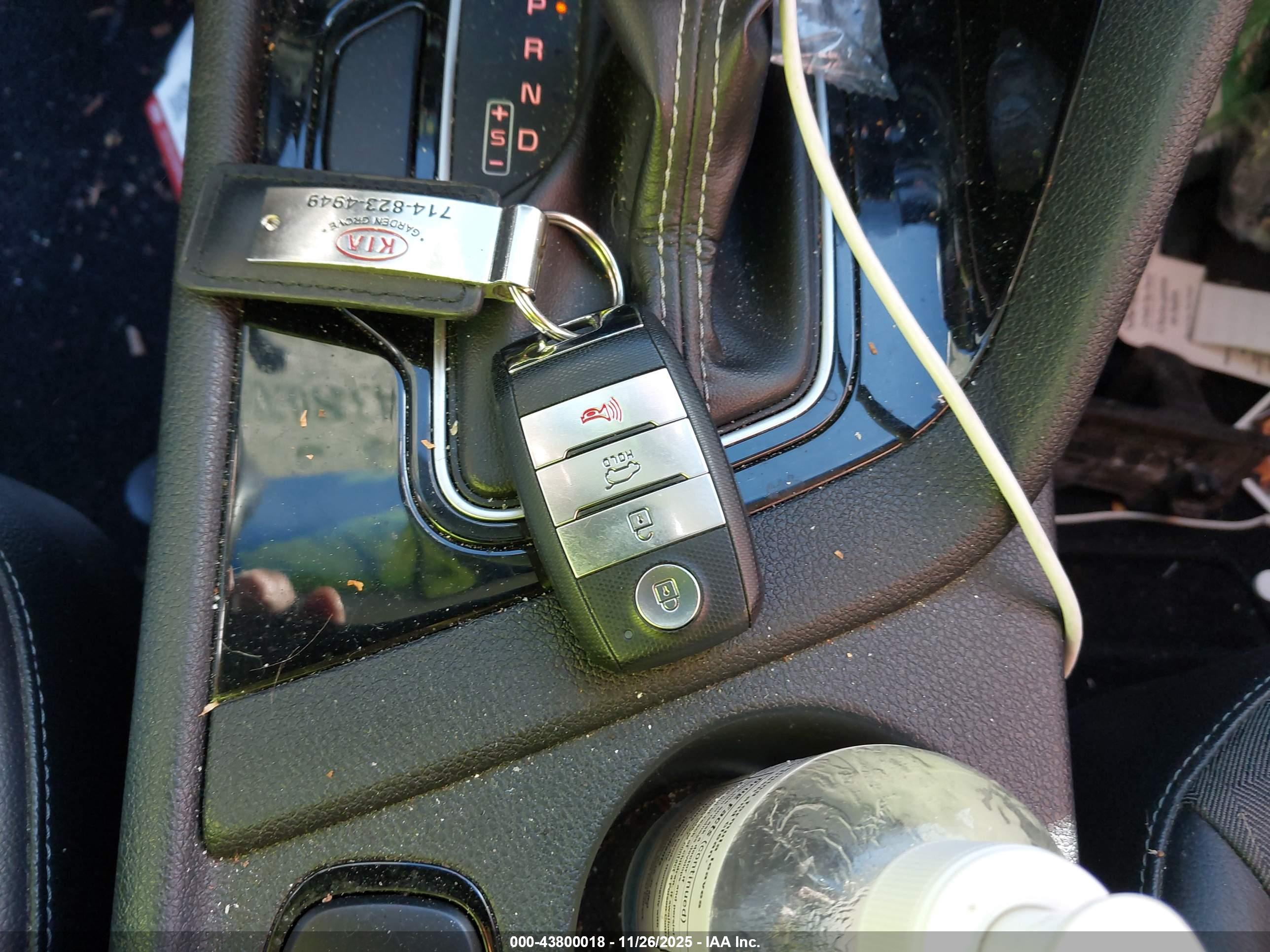 KIA NIRO image 11