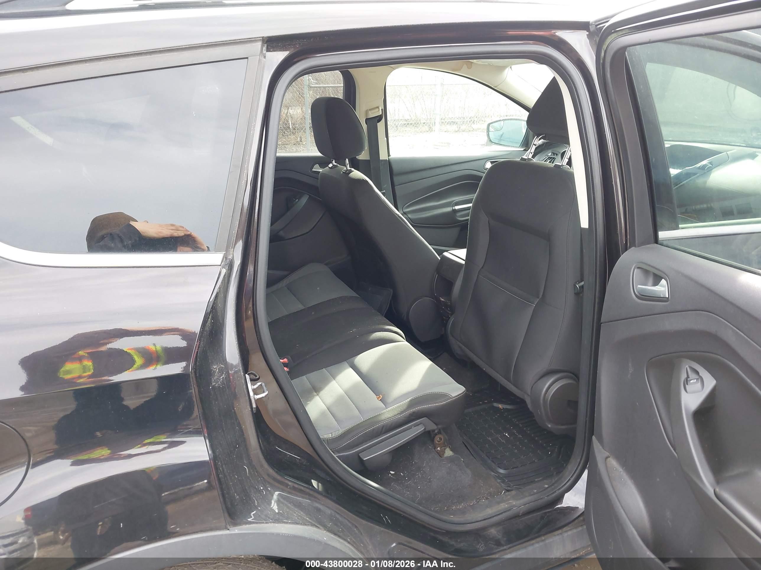 FORD ESCAPE image 8
