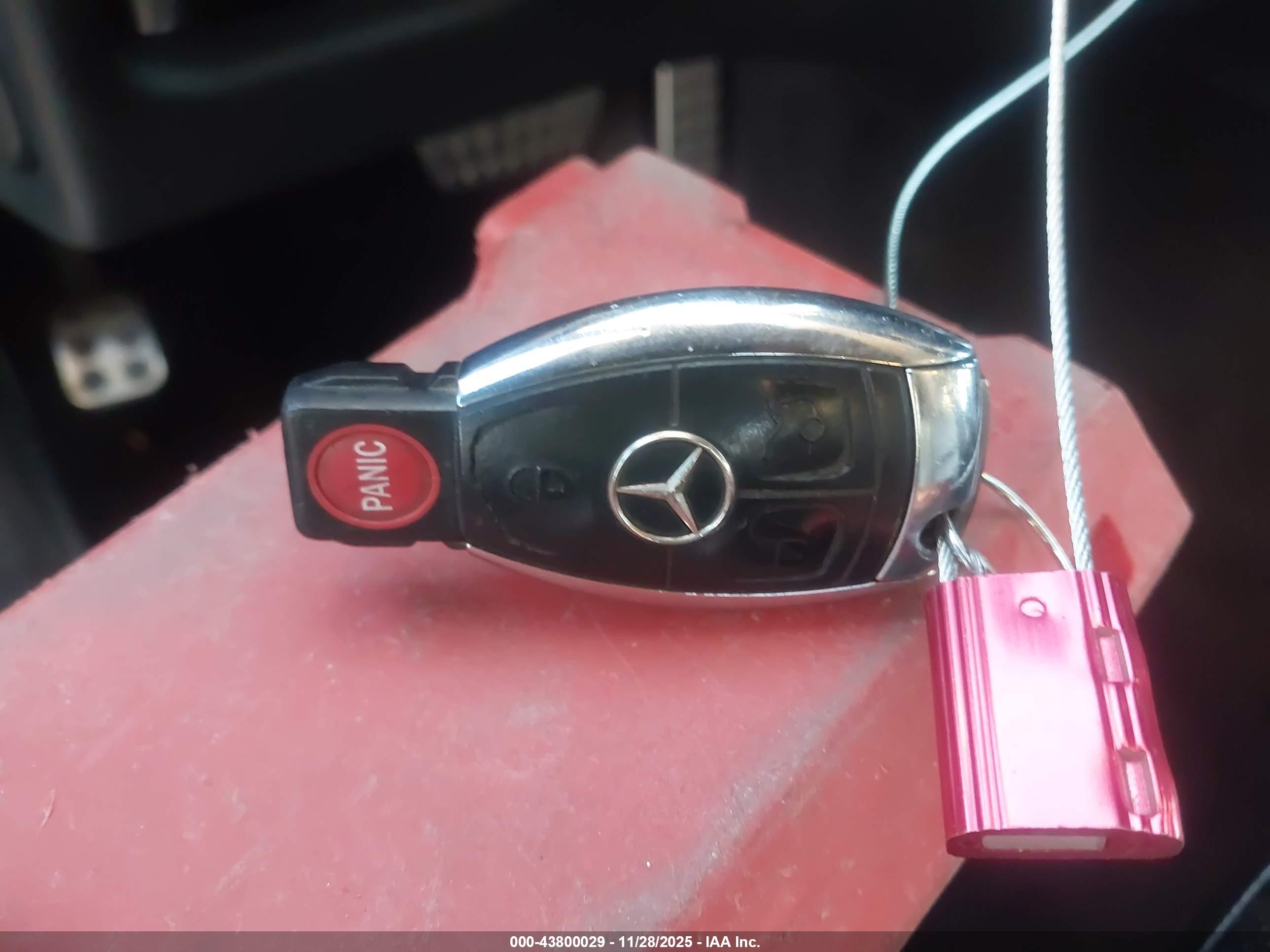 MERCEDES-BENZ C image 11