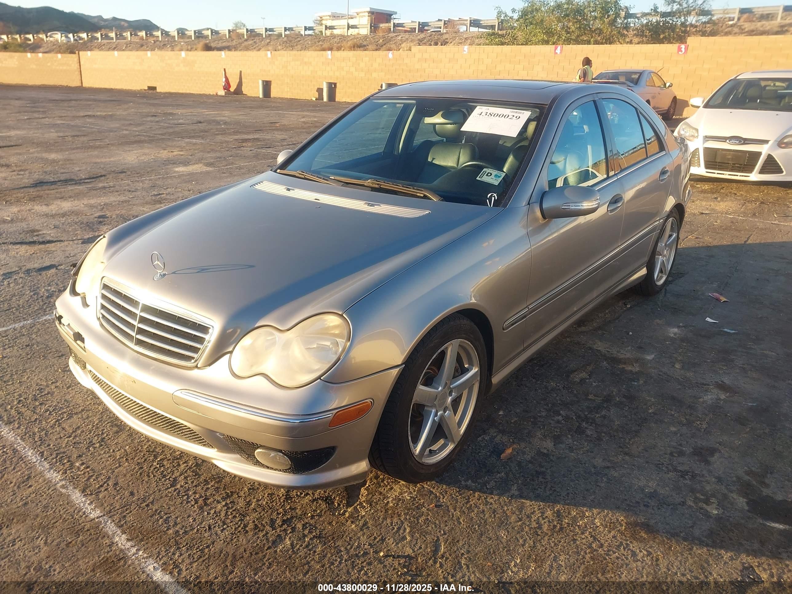 MERCEDES-BENZ C image 2