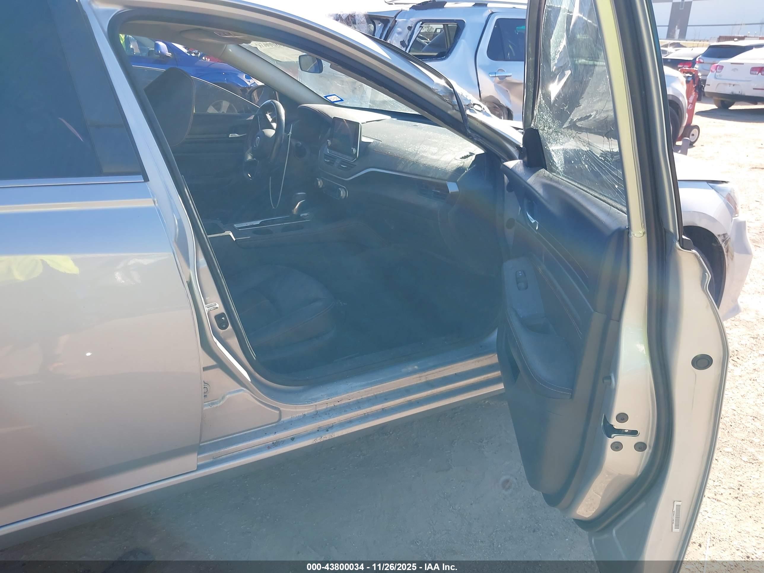 NISSAN ALTIMA image 5
