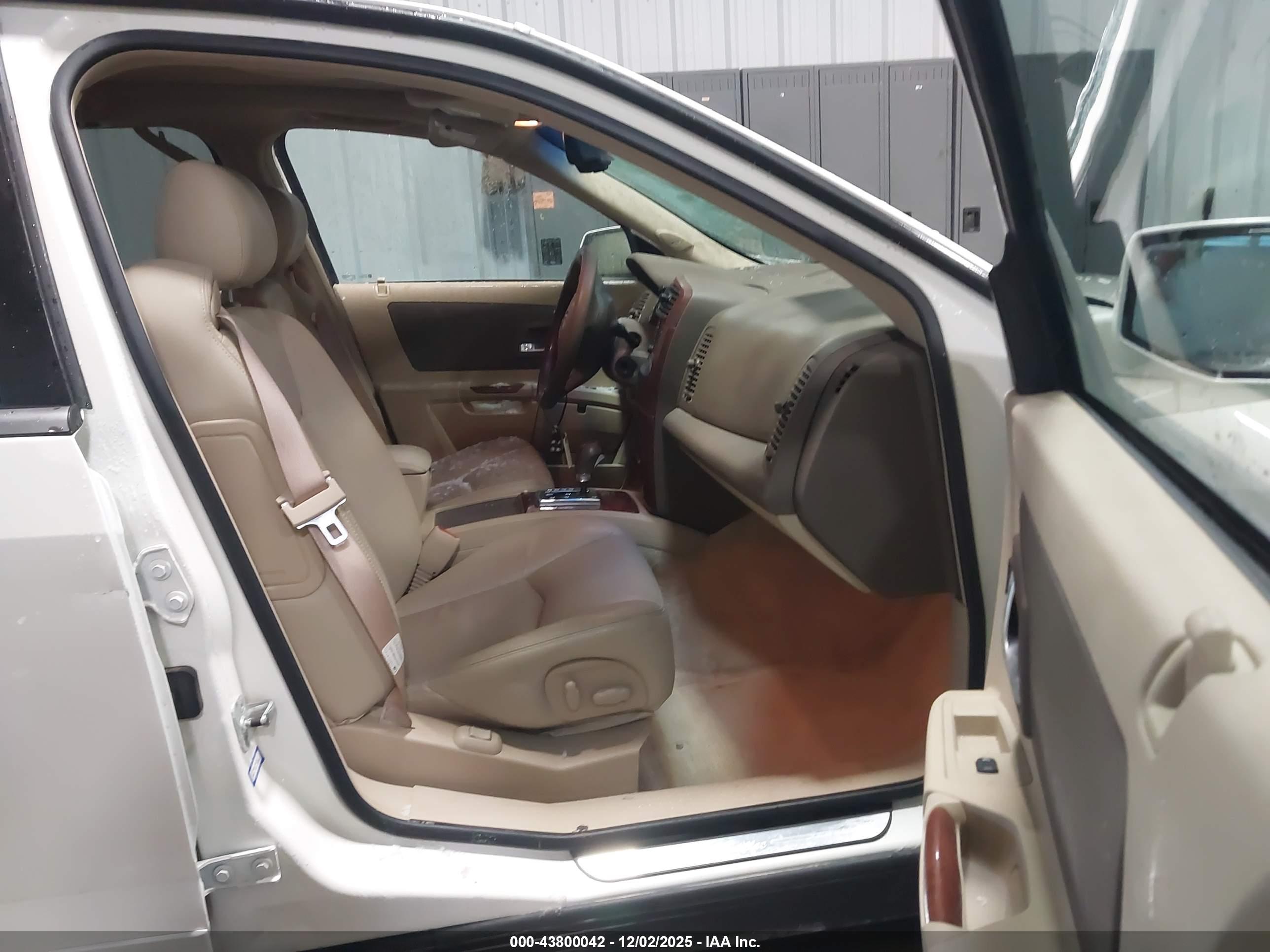 CADILLAC SRX image 5