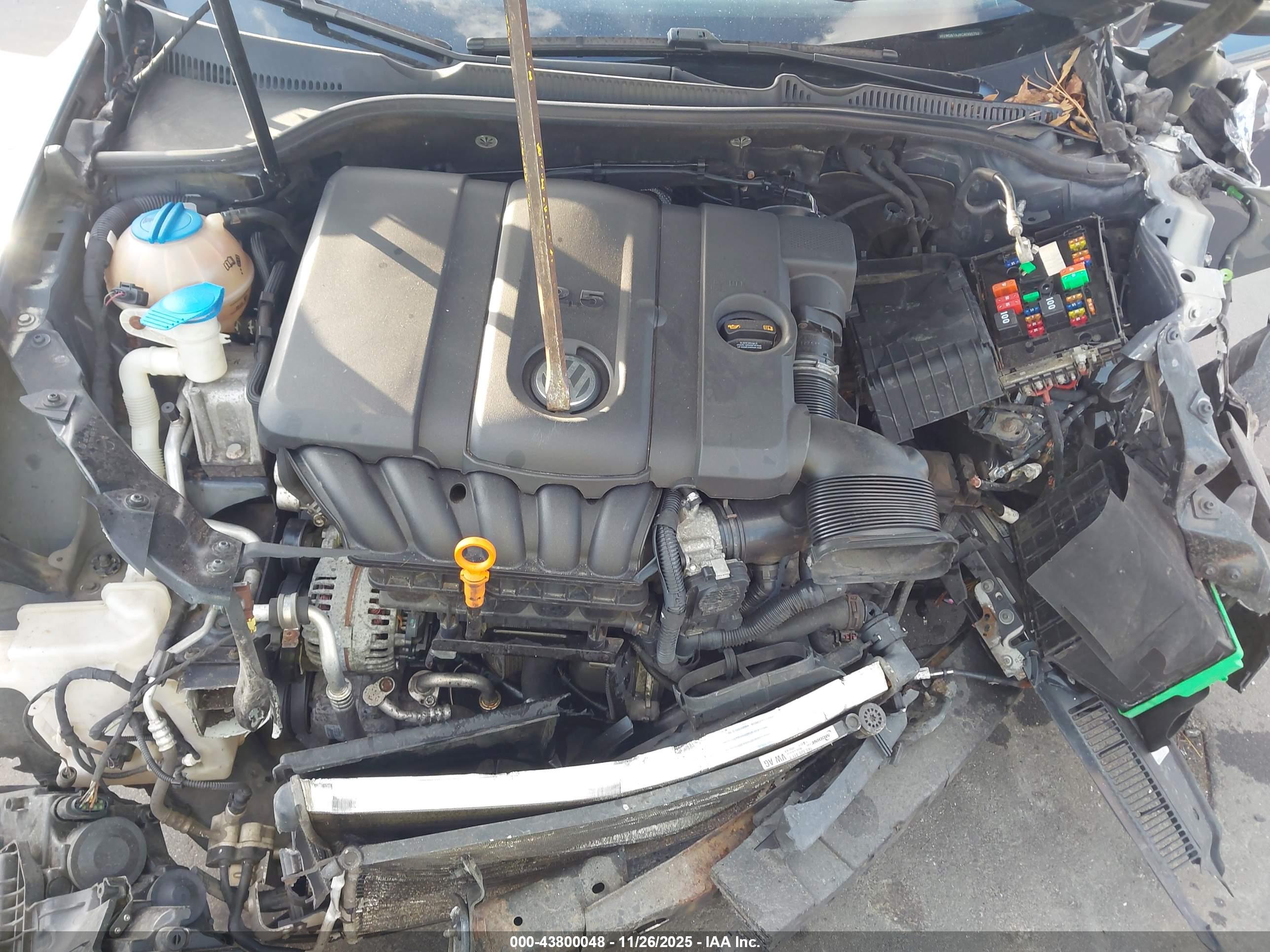 VOLKSWAGEN GOLF image 10